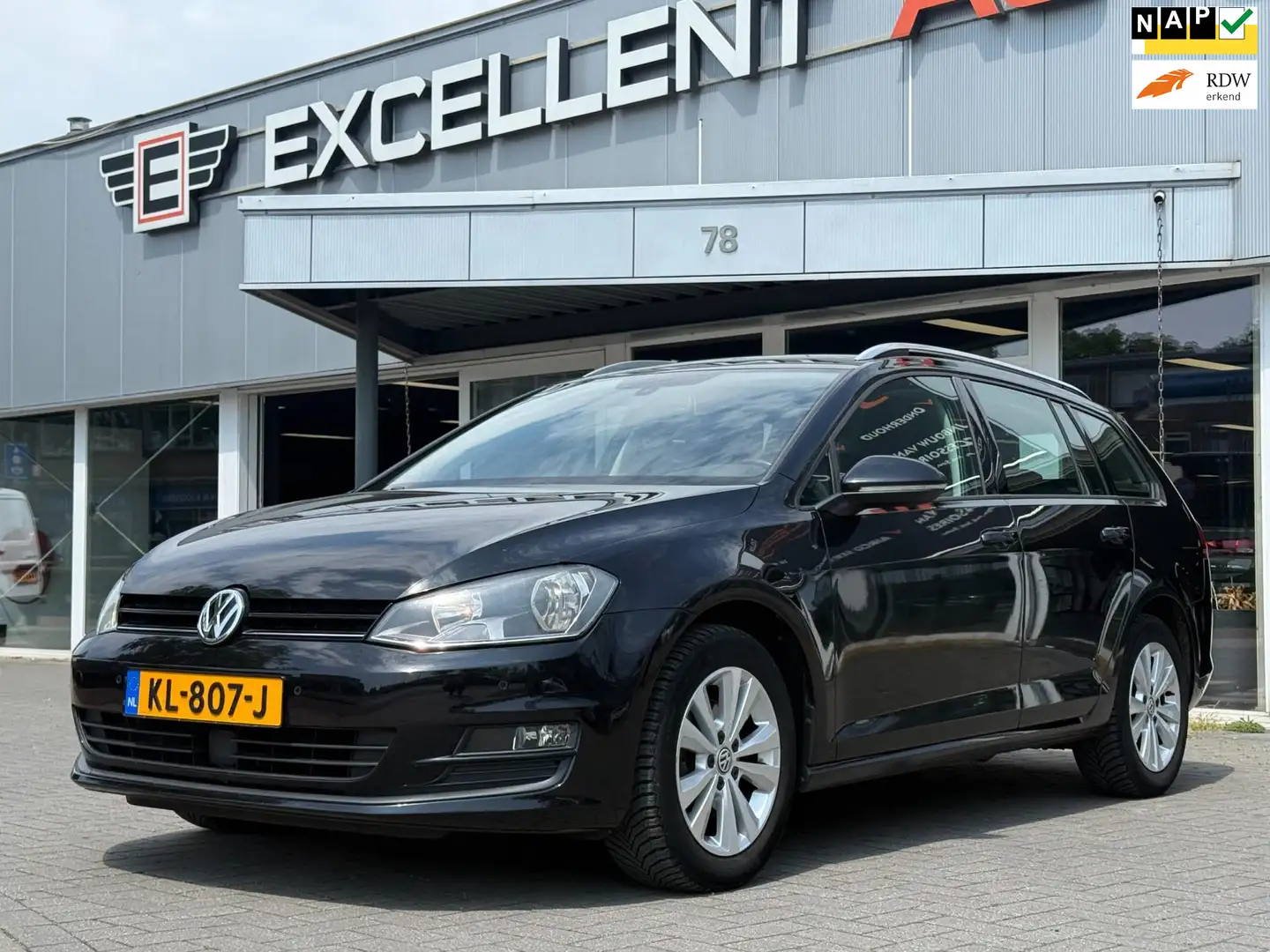 Volkswagen Golf Variant 1.6 TDI Highline-Navi Zwart - 1