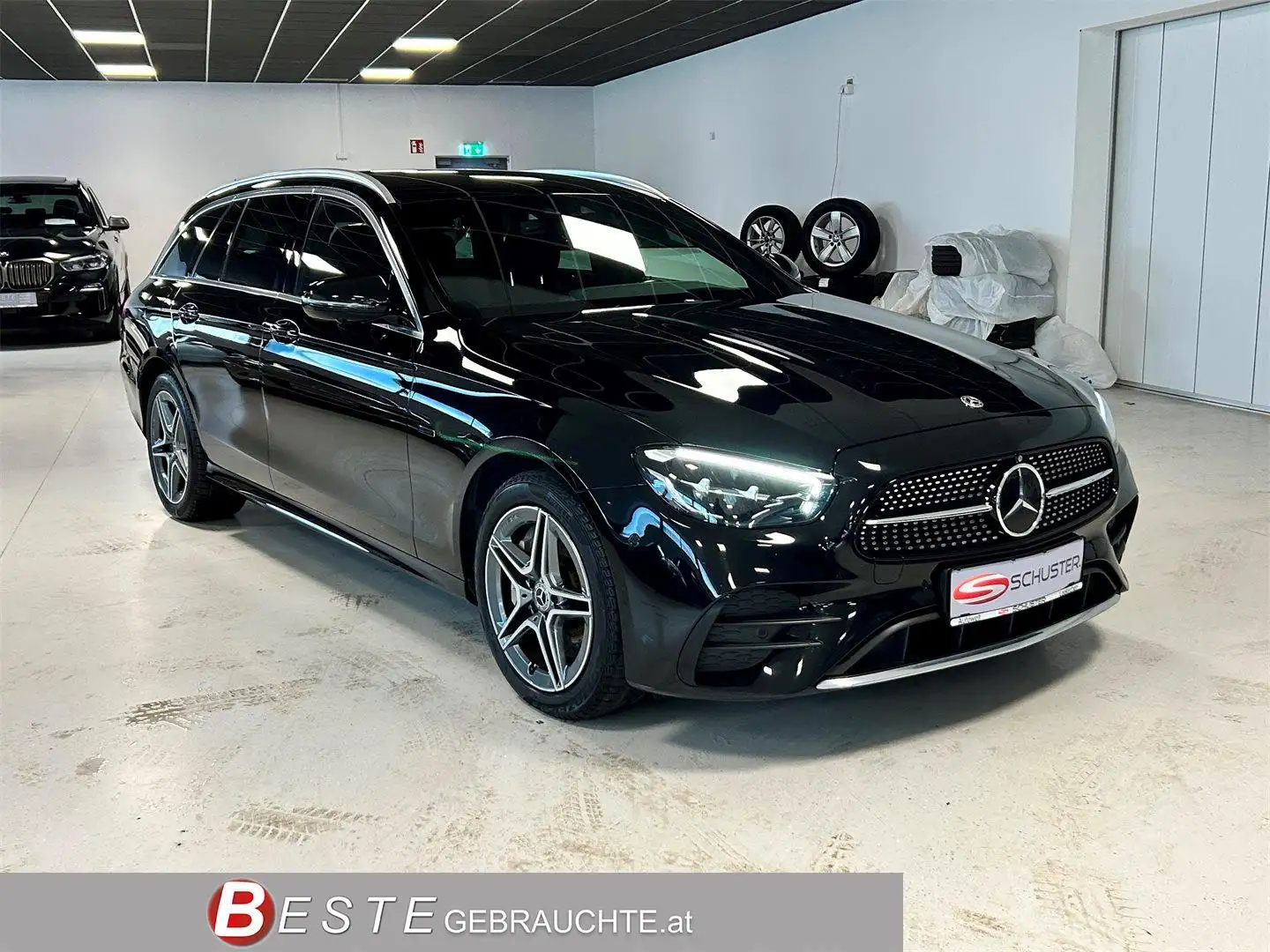 Mercedes-Benz E 300 de PHEV T *AMG* Schwarz - 1