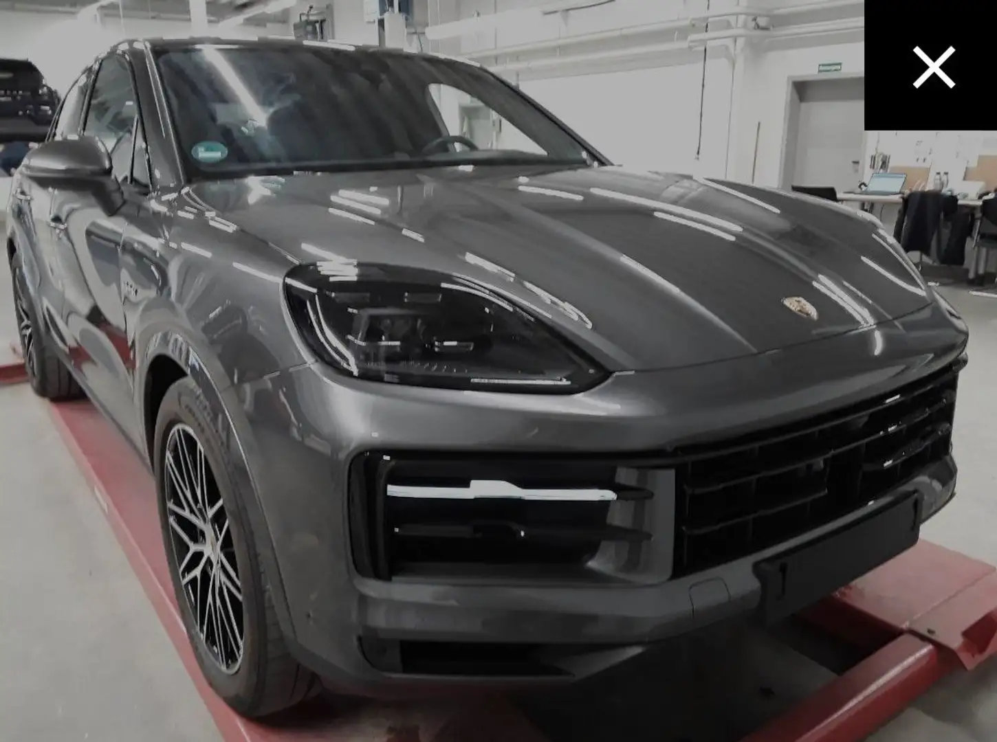 Porsche Cayenne Coupe E-Hybrid*Luft*BOSE*14 Wege*AHK*ACC Grau - 2
