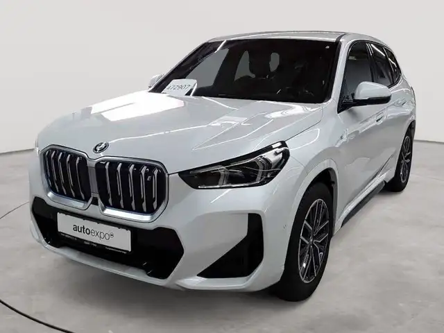 BMW Ix1 view 2