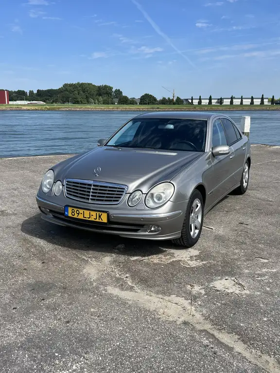 Mercedes-Benz E 240 2003 из Европы — купить под ключ