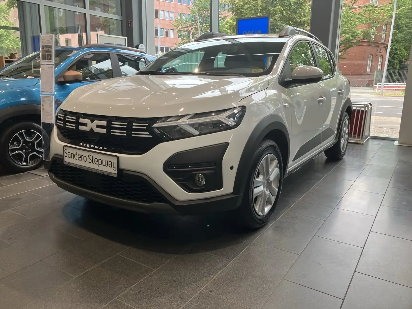 Dacia Sandero Stepway Expression TCe 100 ECO-G Blanc - 1
