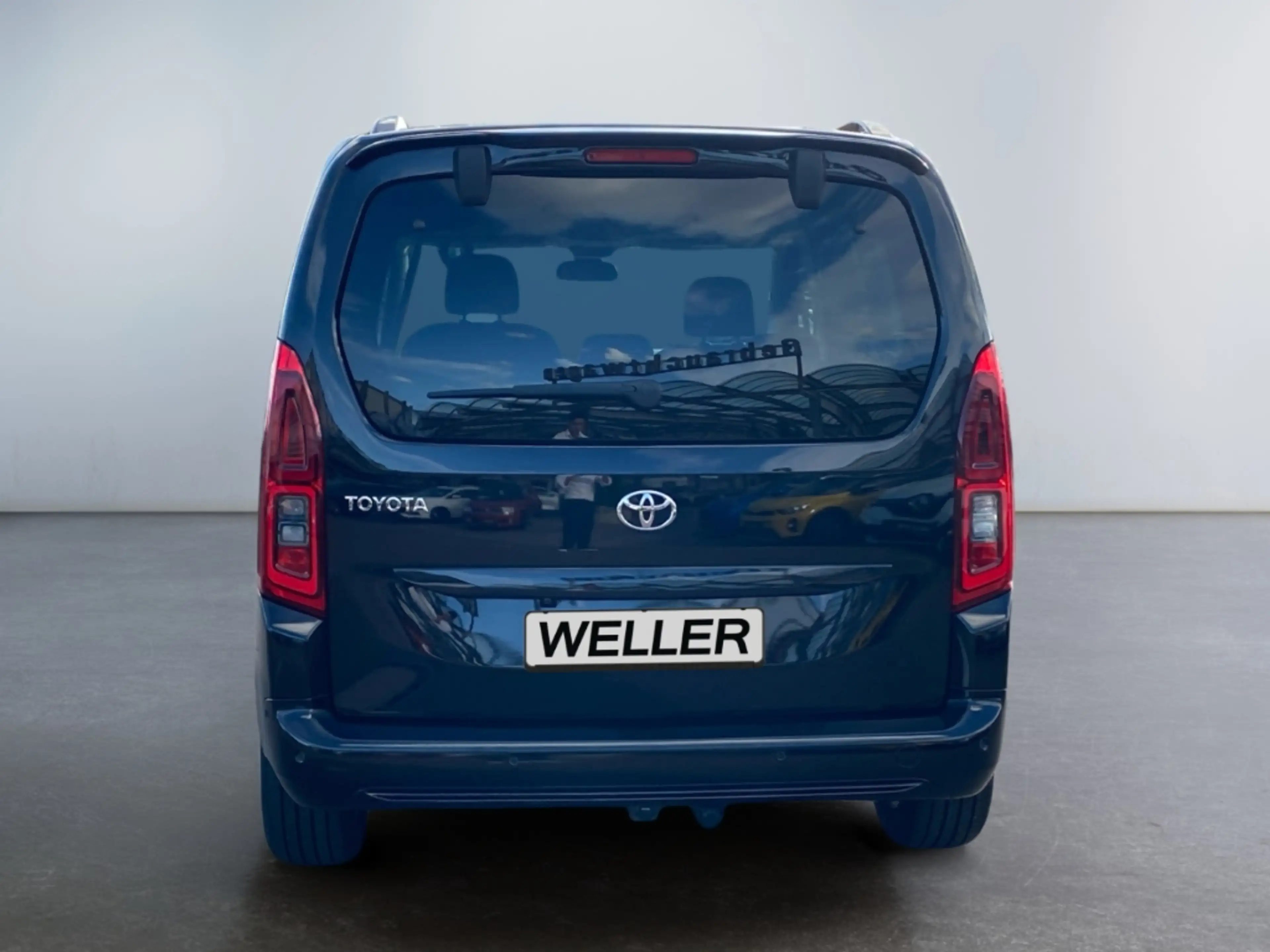 Toyota Proace City Verso 1.2T L1 Team D *Navi*ACC*RCam* — photo 6