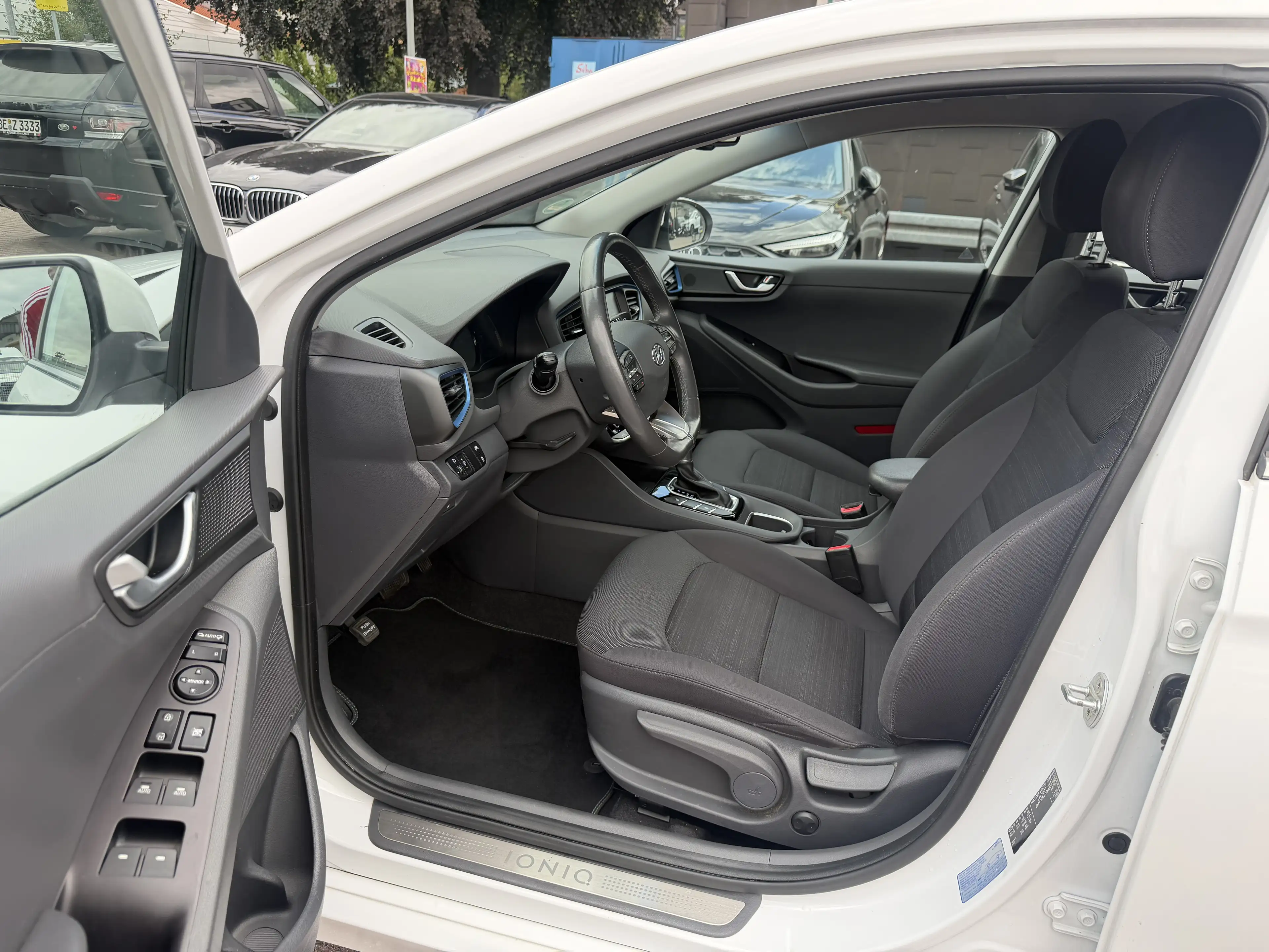 Hyundai IONIQ Style Hybrid*CarPlay*Kamera*AHK* — photo 3