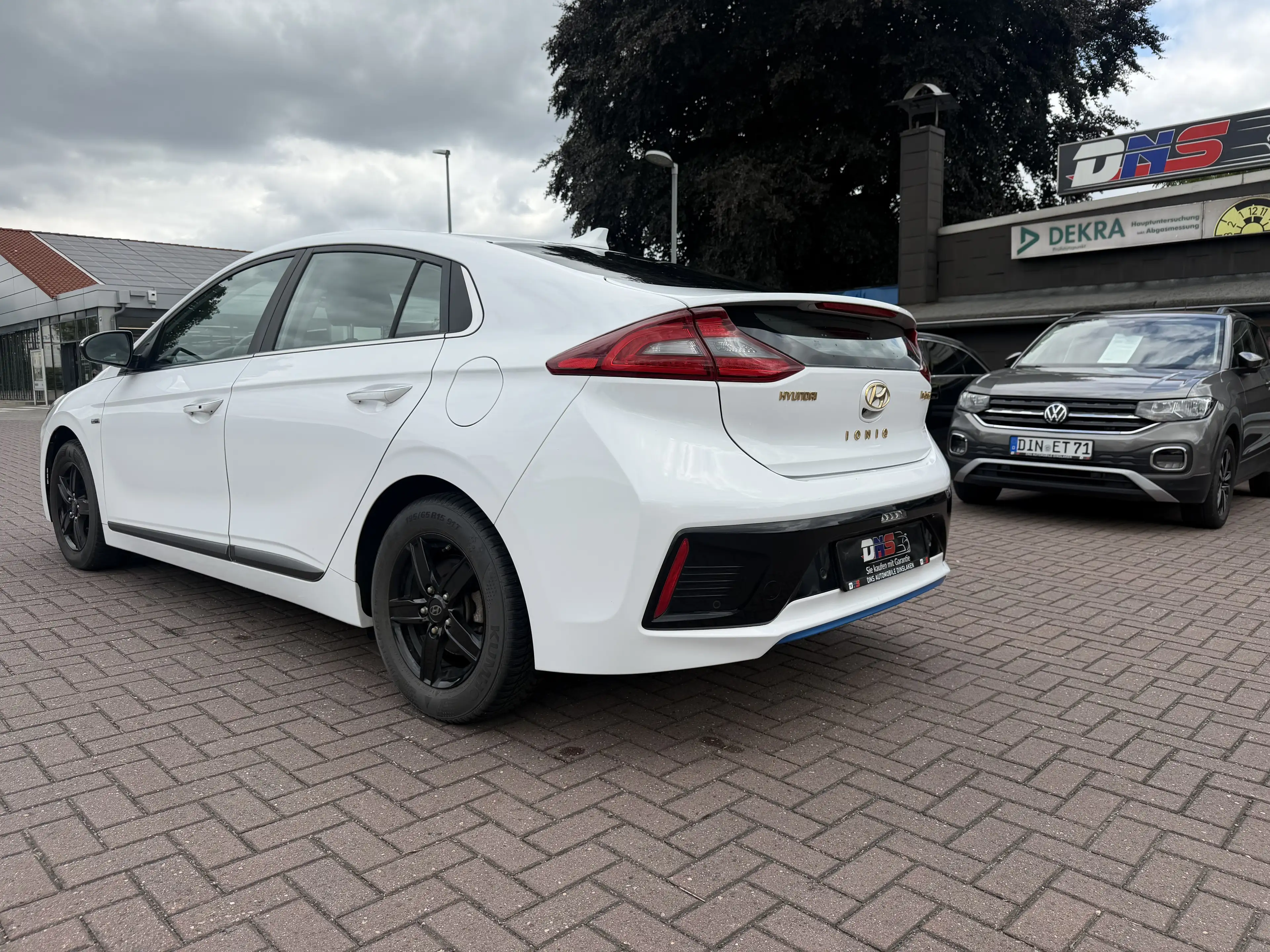 Hyundai IONIQ Style Hybrid*CarPlay*Kamera*AHK* — photo 8