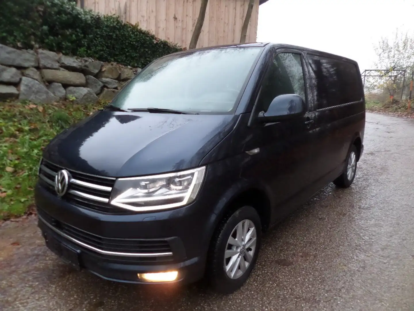 Volkswagen T6 2.0 TDI DSG 110KW LED Automatic Standheizung Blau - 1