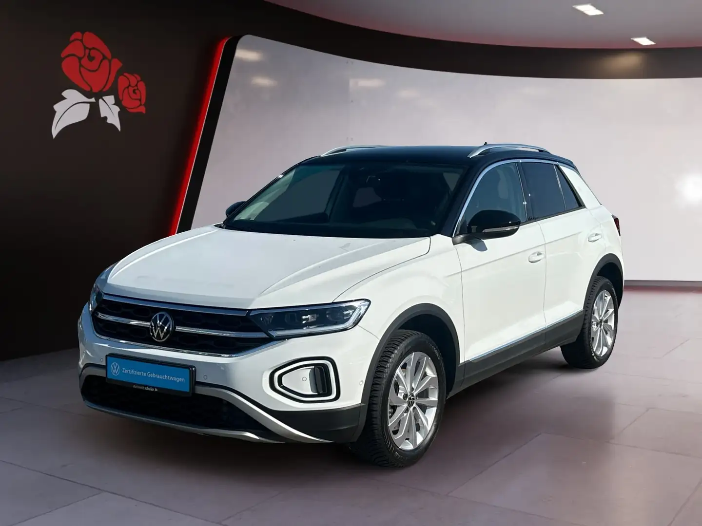 Volkswagen T-Roc 1,5 TSI DSG Style AHK LED Navi Wit - 2