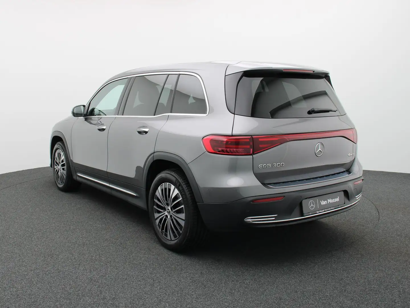 Mercedes-Benz EQB 300 Luxury Line 4Matic + CARPLAY + ELECTRIC ART ADVANC Gris - 2
