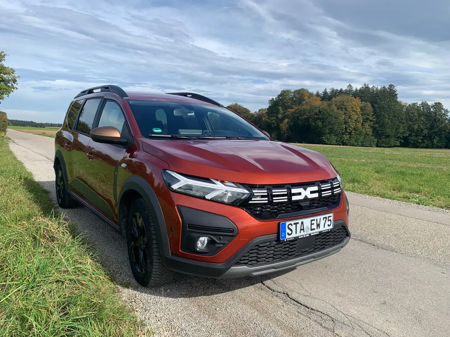Dacia Jogger Hybrid+140+Extreme+Automatic Pomarańczowy - 1