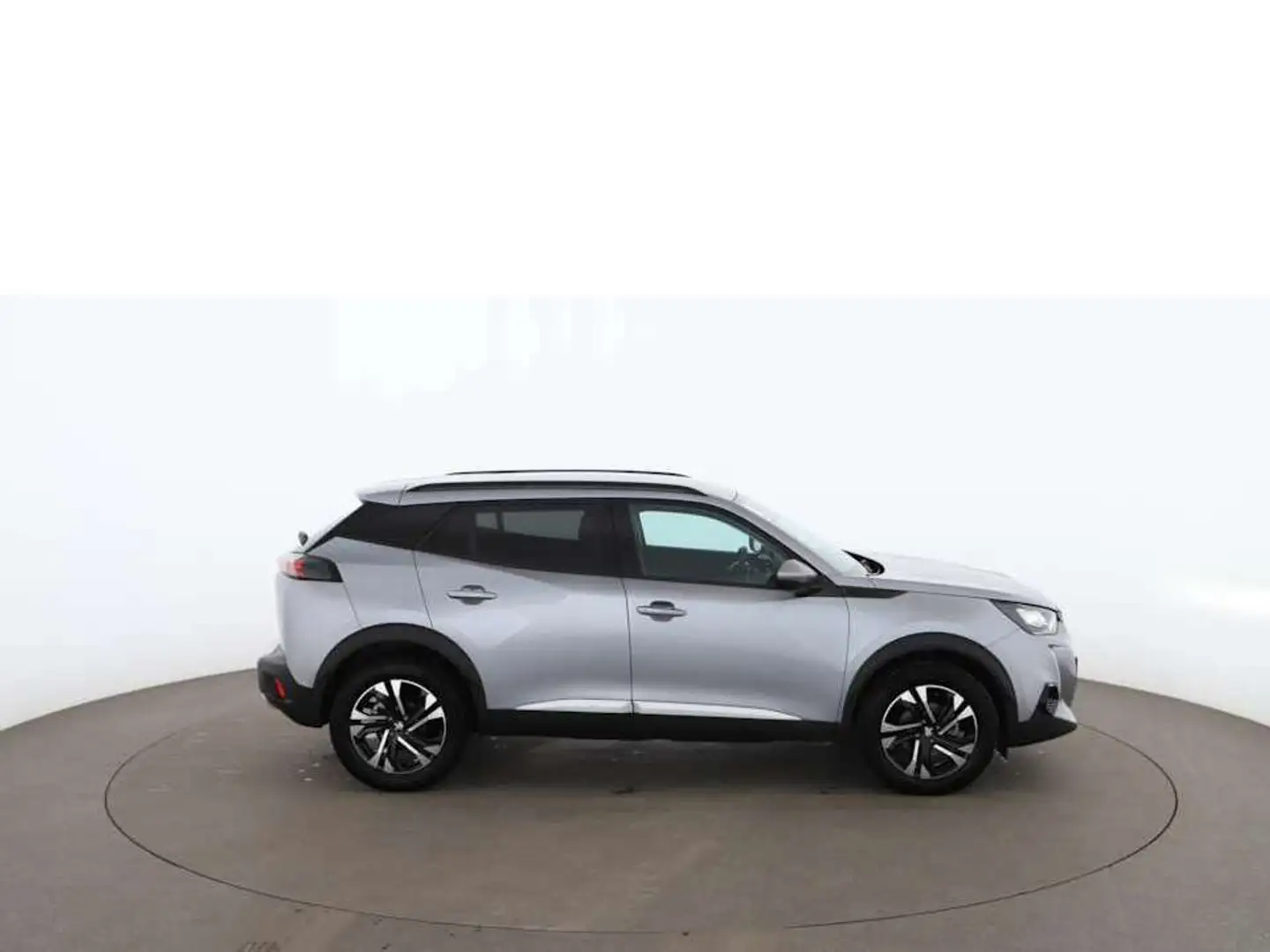 Peugeot 2008 1.2 PureTech 130 Allure Aut LED LEDER R-CAM Grau - 2