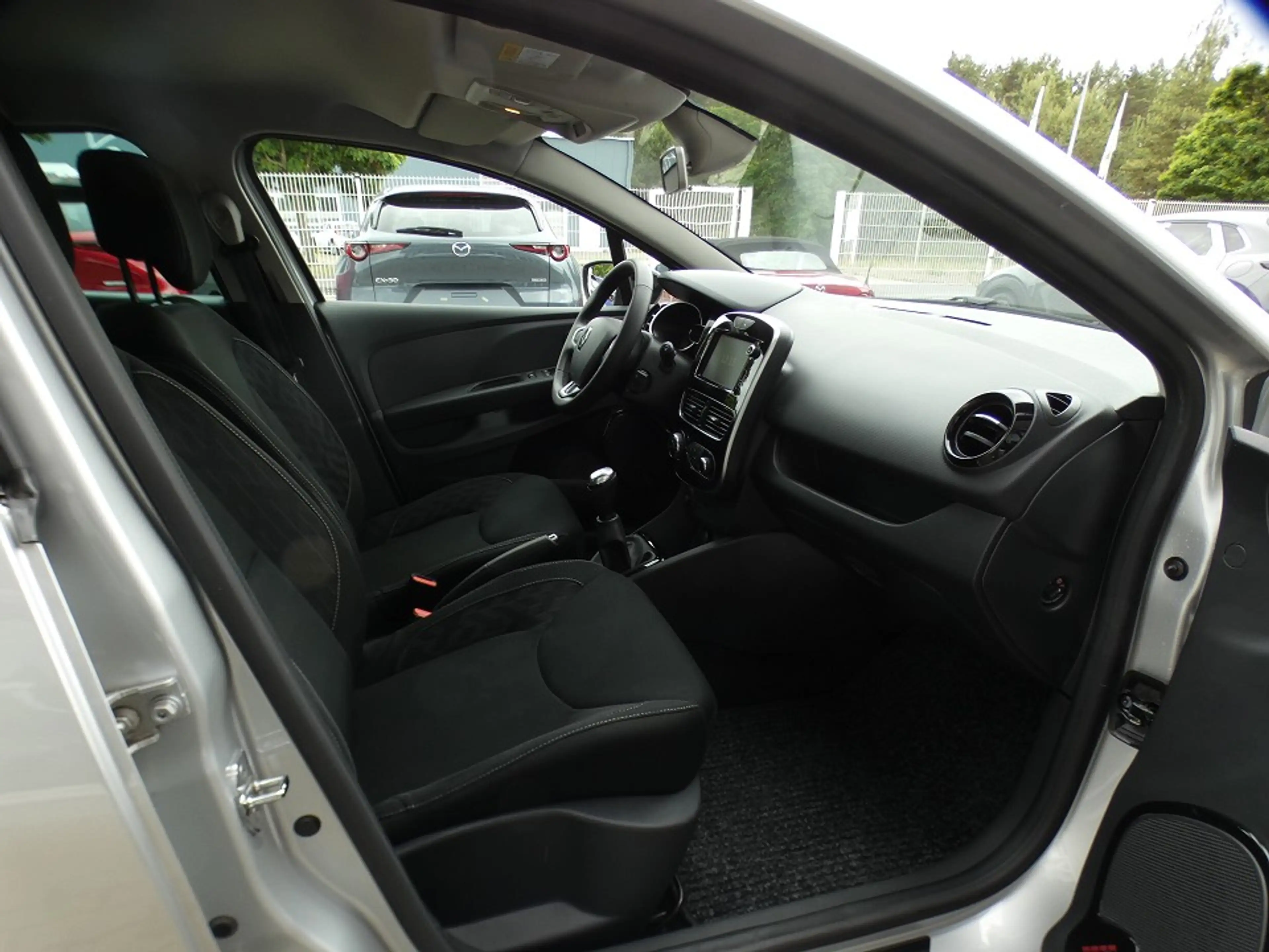 Renault Clio TCe90eco limited — photo 8