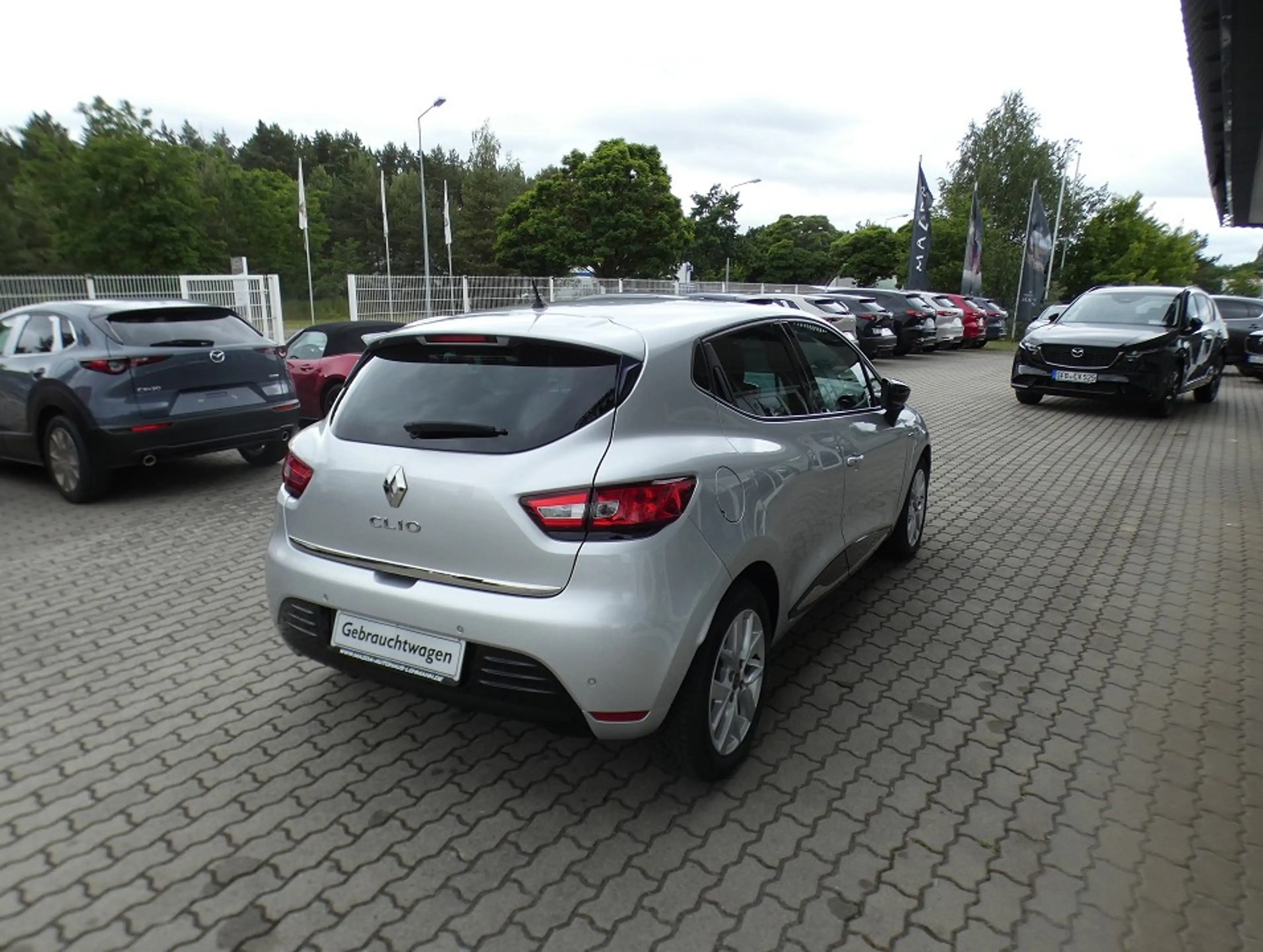 Renault Clio TCe90eco limited — photo 5