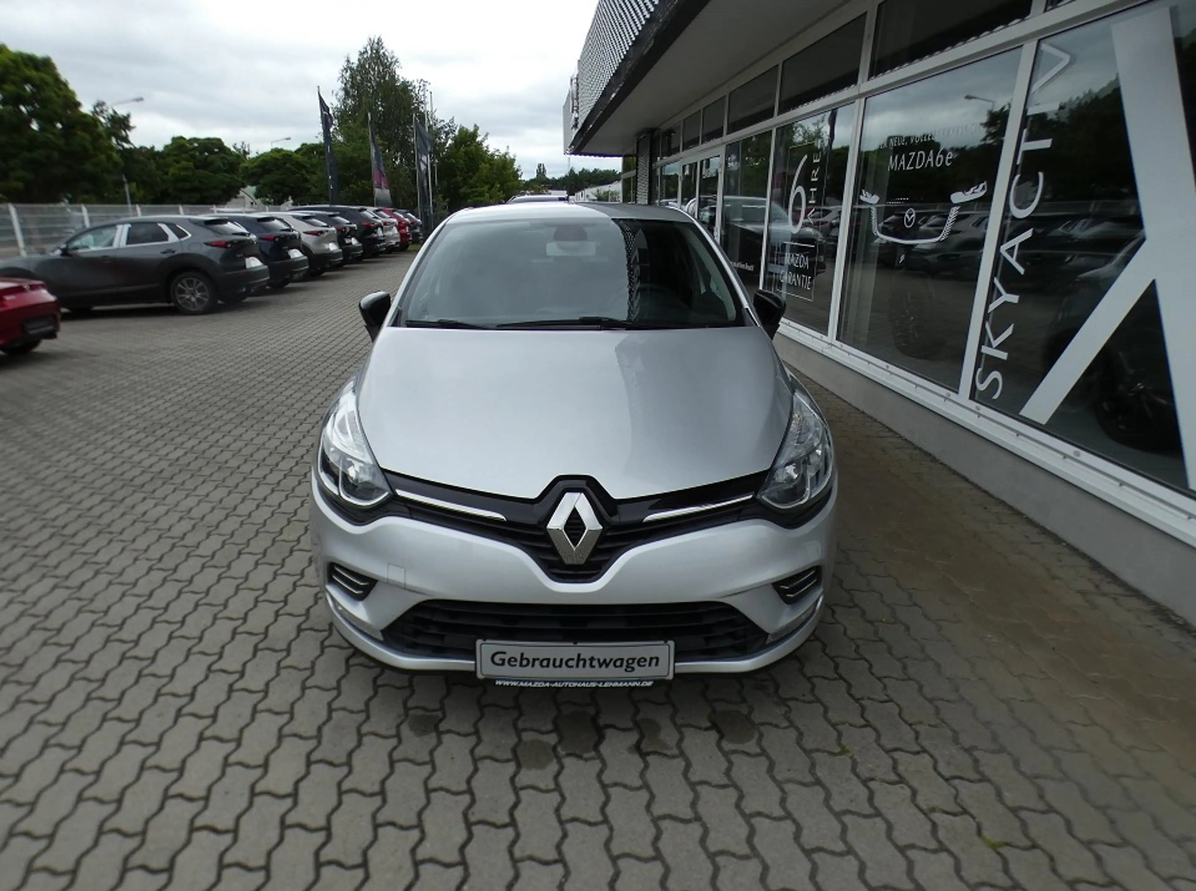 Renault Clio TCe90eco limited — photo 3