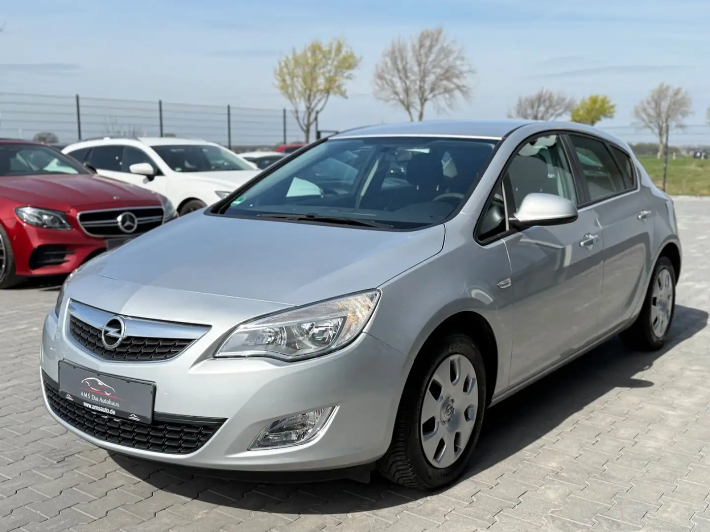 Opel Astra J 1.4 Lim. 5-trg. Edition Klima Argent - 1
