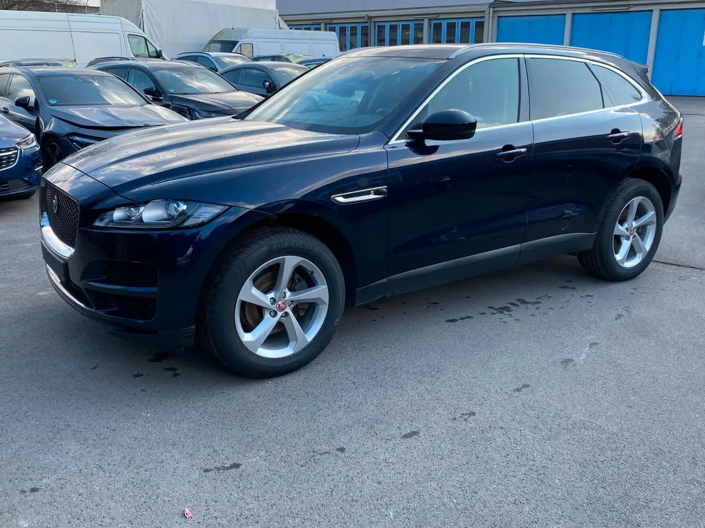 Jaguar F-Pace 2.0d Prestige AWD Blau - 1