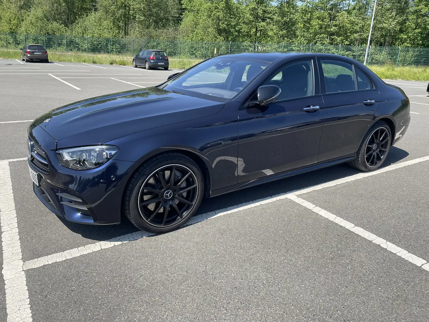 Mercedes-Benz E 400 d 4M, AMG, Night, Pano, Burm.Massag, 2j.-Gar. Voll Blau - 1