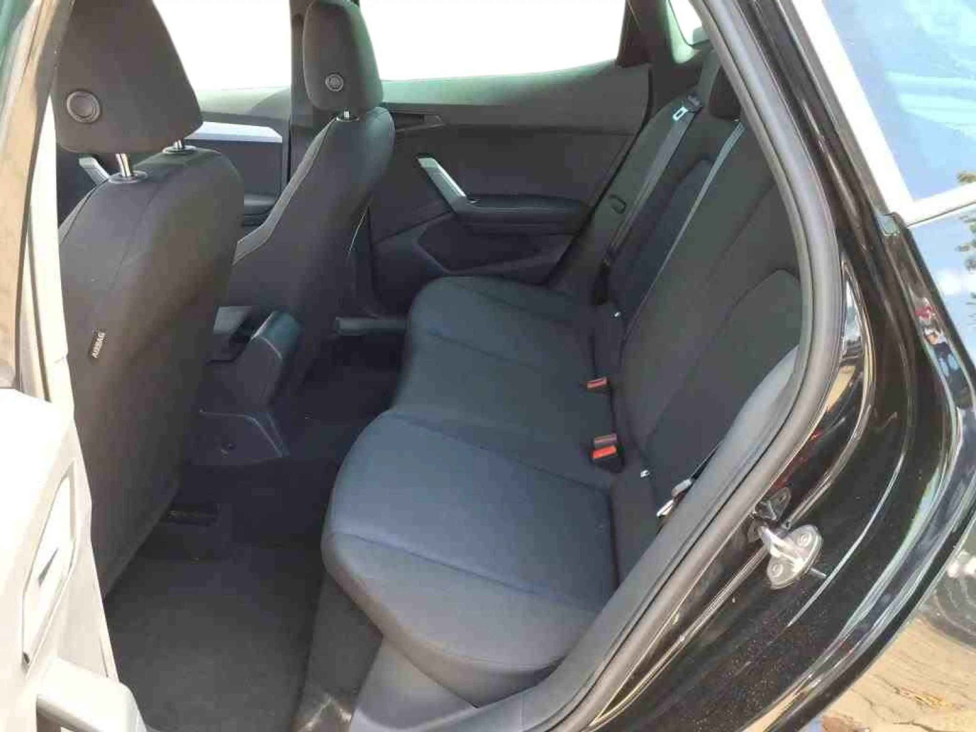 SEAT Ibiza 1.0TSI FR LED ACC CAM Sitzhzg APP Climatr — photo 6