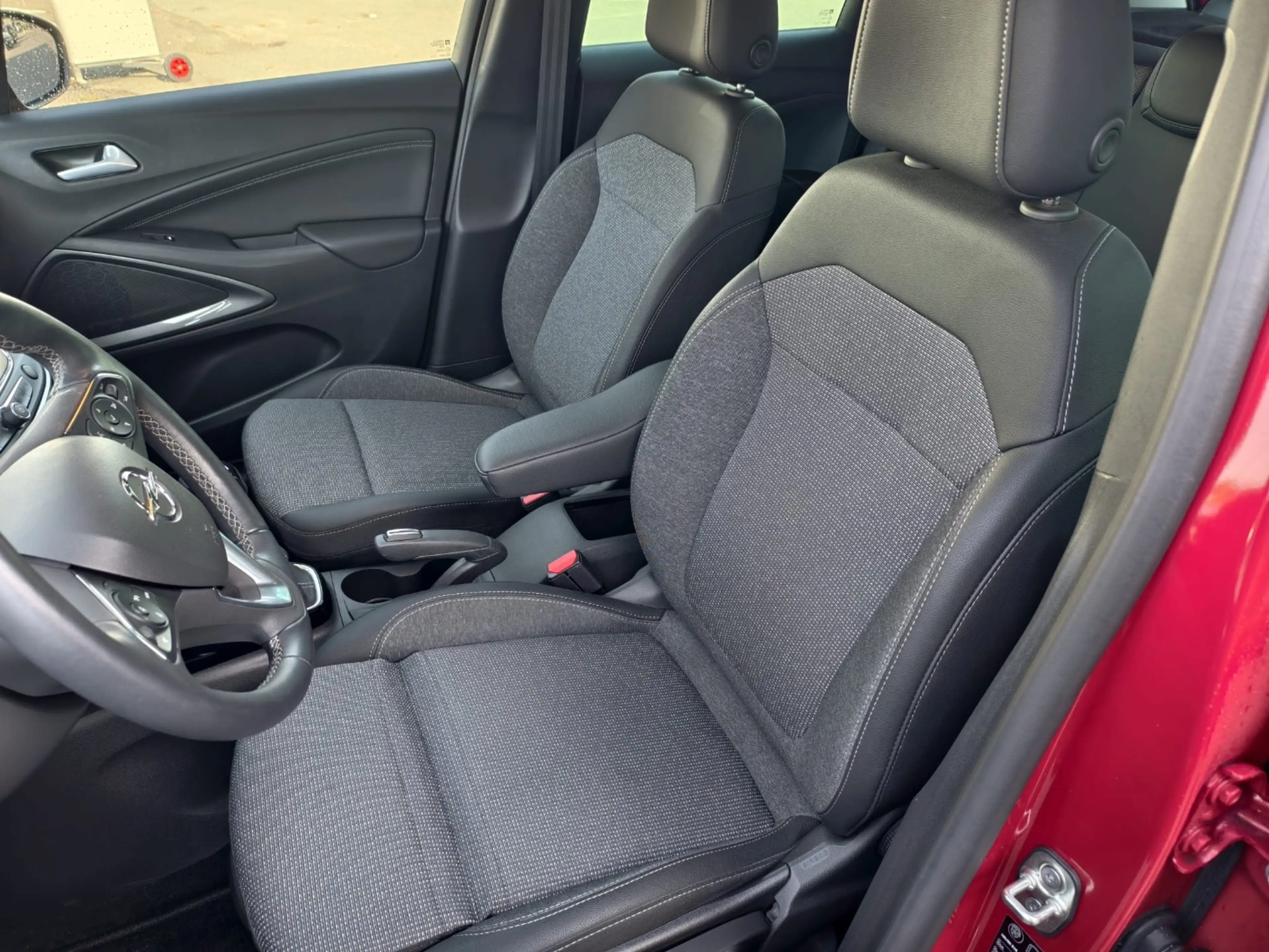 Opel Crossland 1.2 Turbo Elegance Paket LED+Navi+Kam. — photo 11