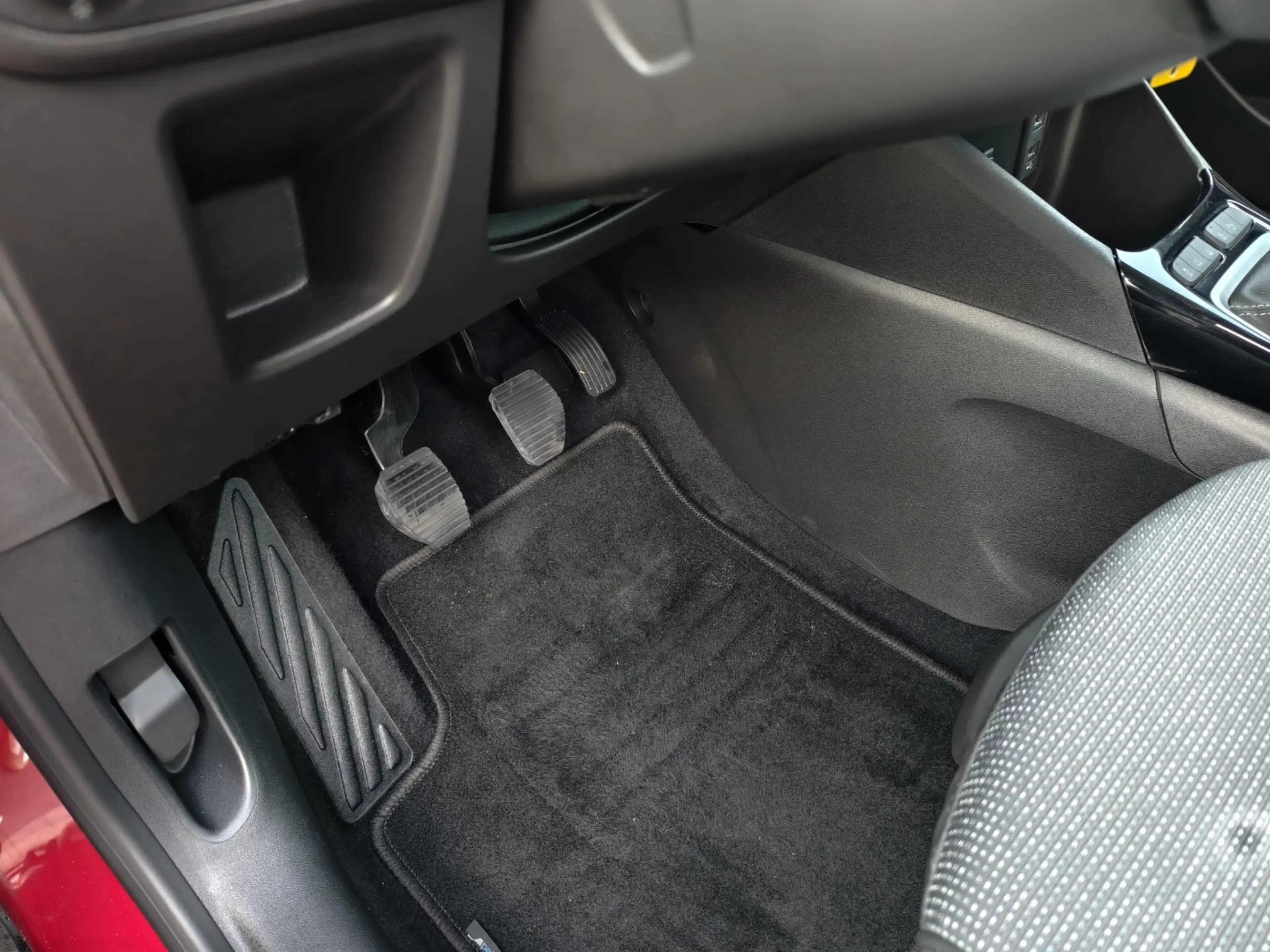 Opel Crossland 1.2 Turbo Elegance Paket LED+Navi+Kam. — photo 14