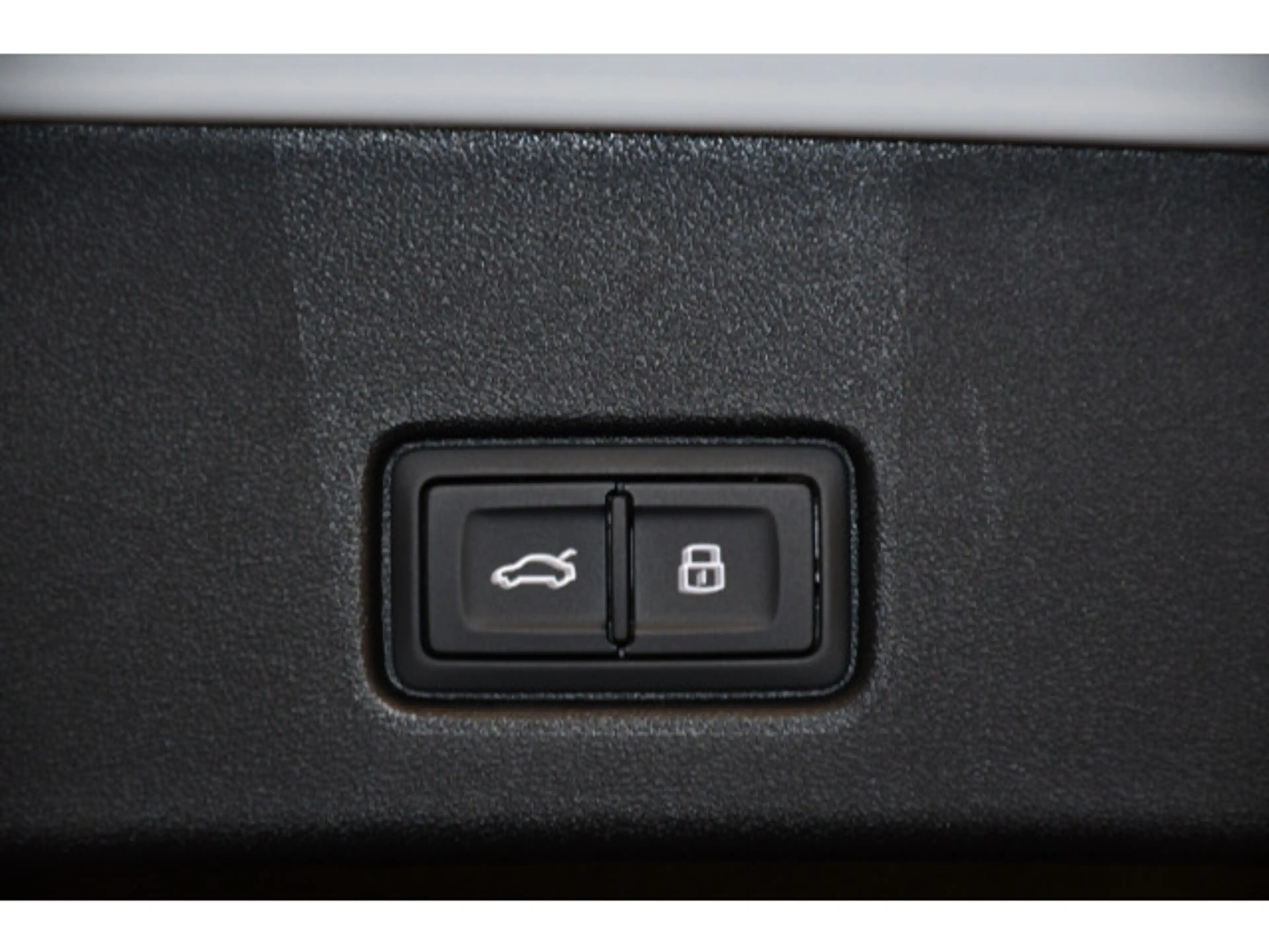 Audi Q4 e-tron Q4 40 e-tron Rückkam/AHK — photo 11