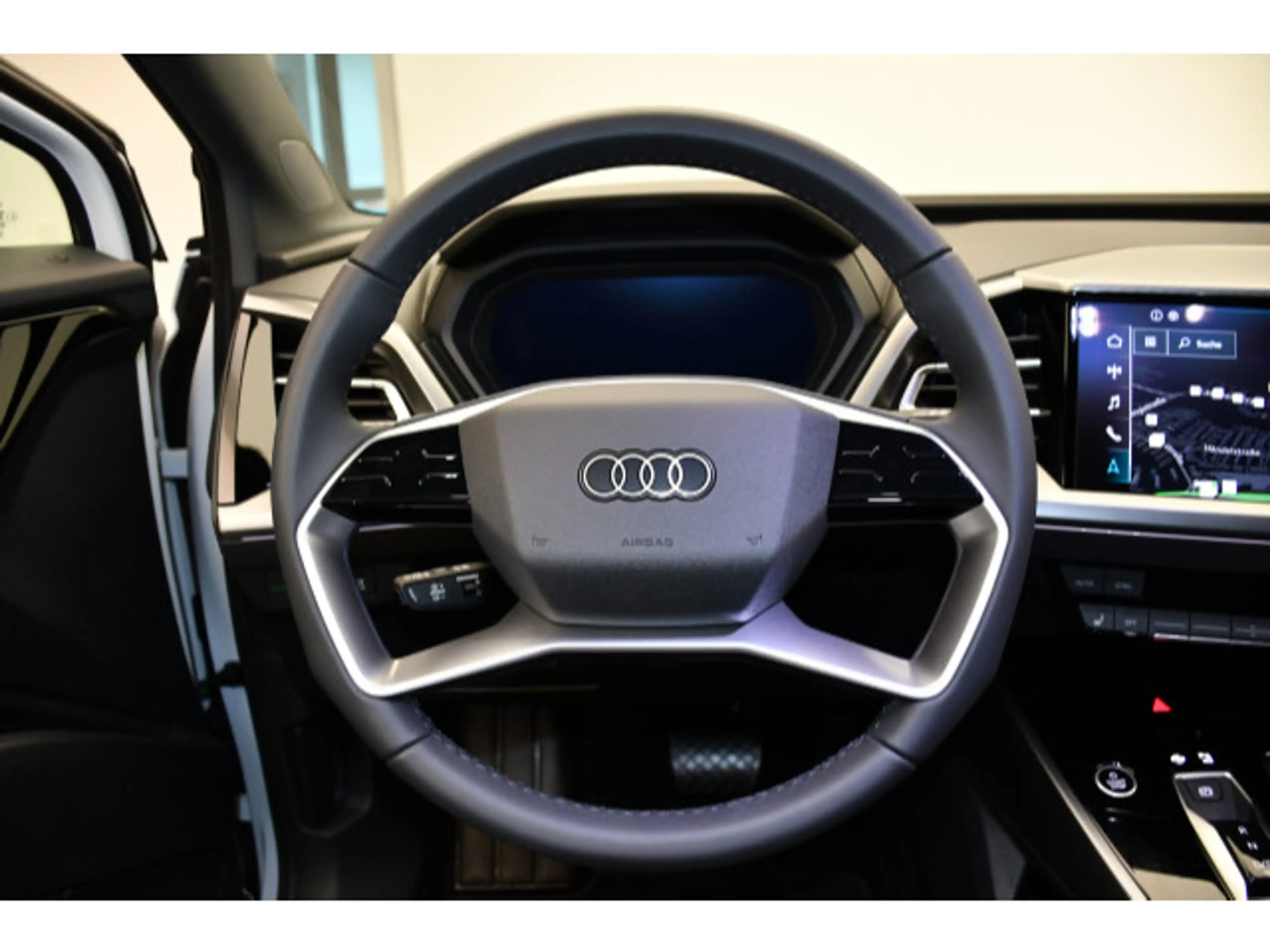 Audi Q4 e-tron Q4 40 e-tron Rückkam/AHK — photo 5