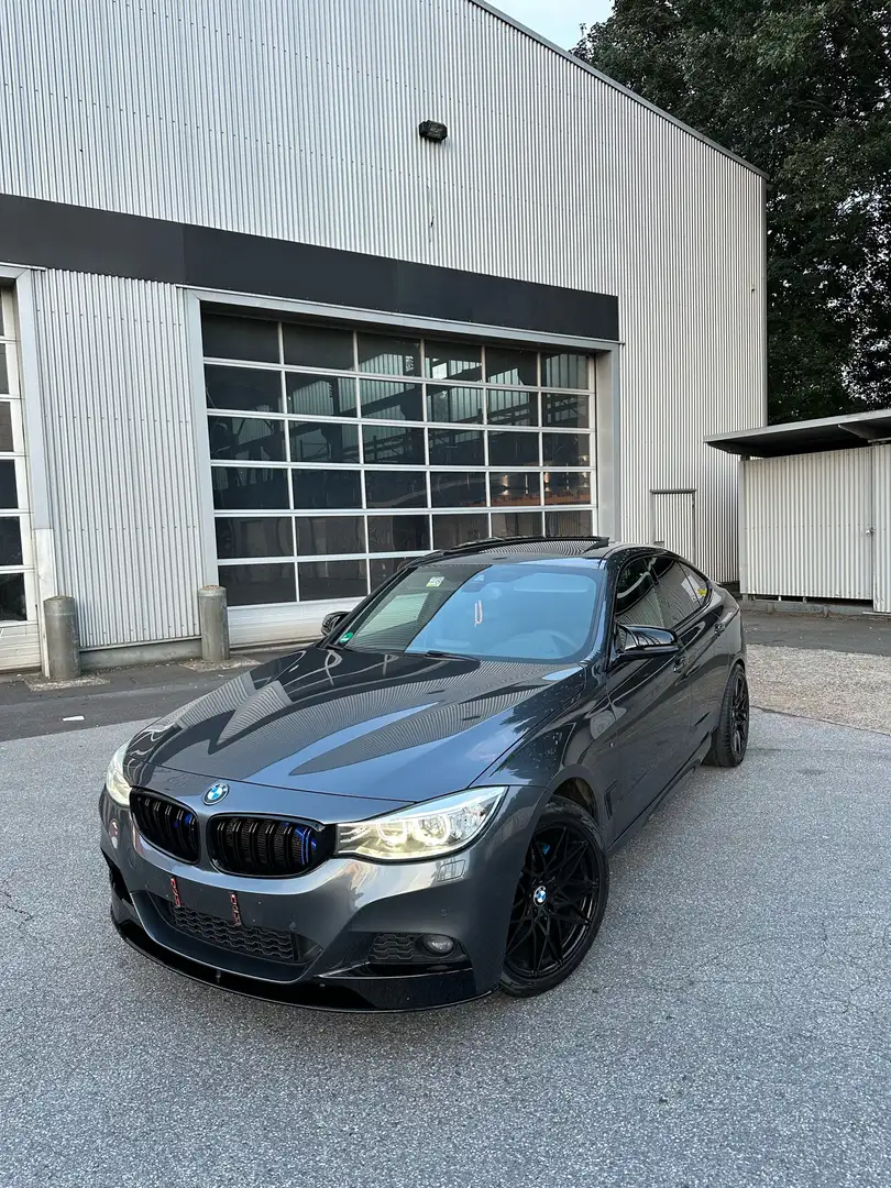 BMW 320 320d xDrive GT Aut. M Sport Pano Hud Memory - 1