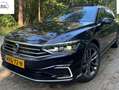 Volkswagen Passat Variant GTE 218 PK | Pano | LED Matrix | Trekhaak Zwart - thumbnail 1