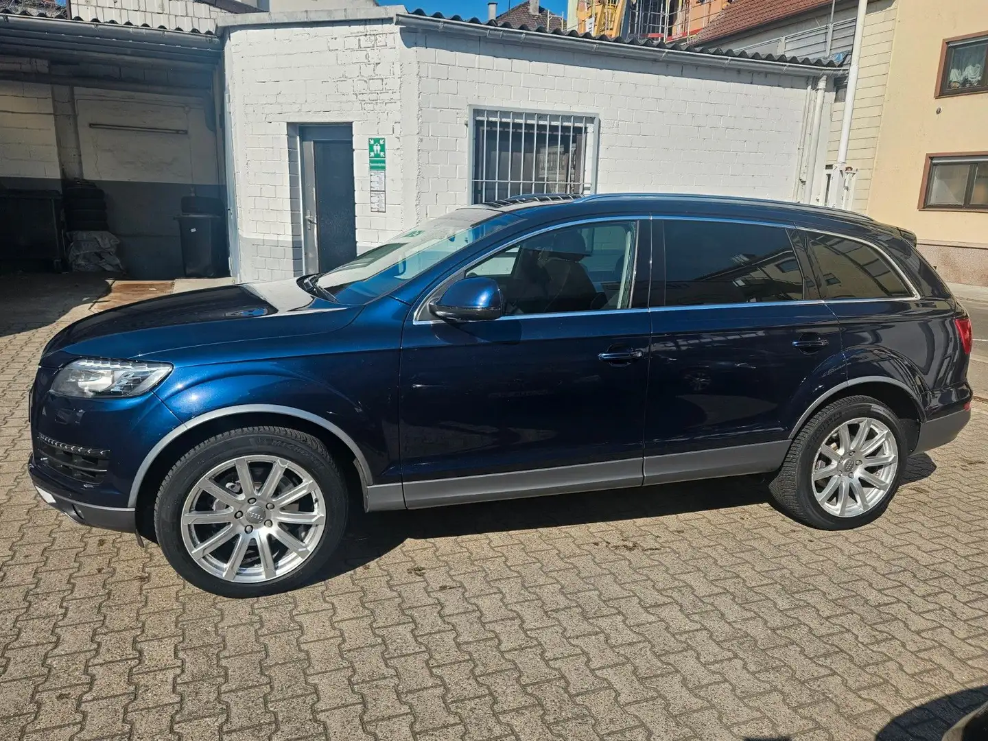 Audi Q7 3.0 TDI quattro 7.Sitze/Pano/KeylessGo/AHK/Xe Blau - 2