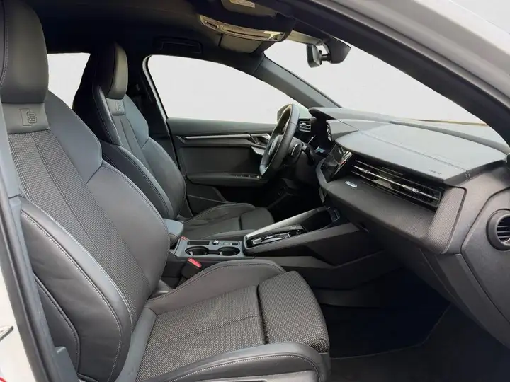 Audi A3 2025, foto 9