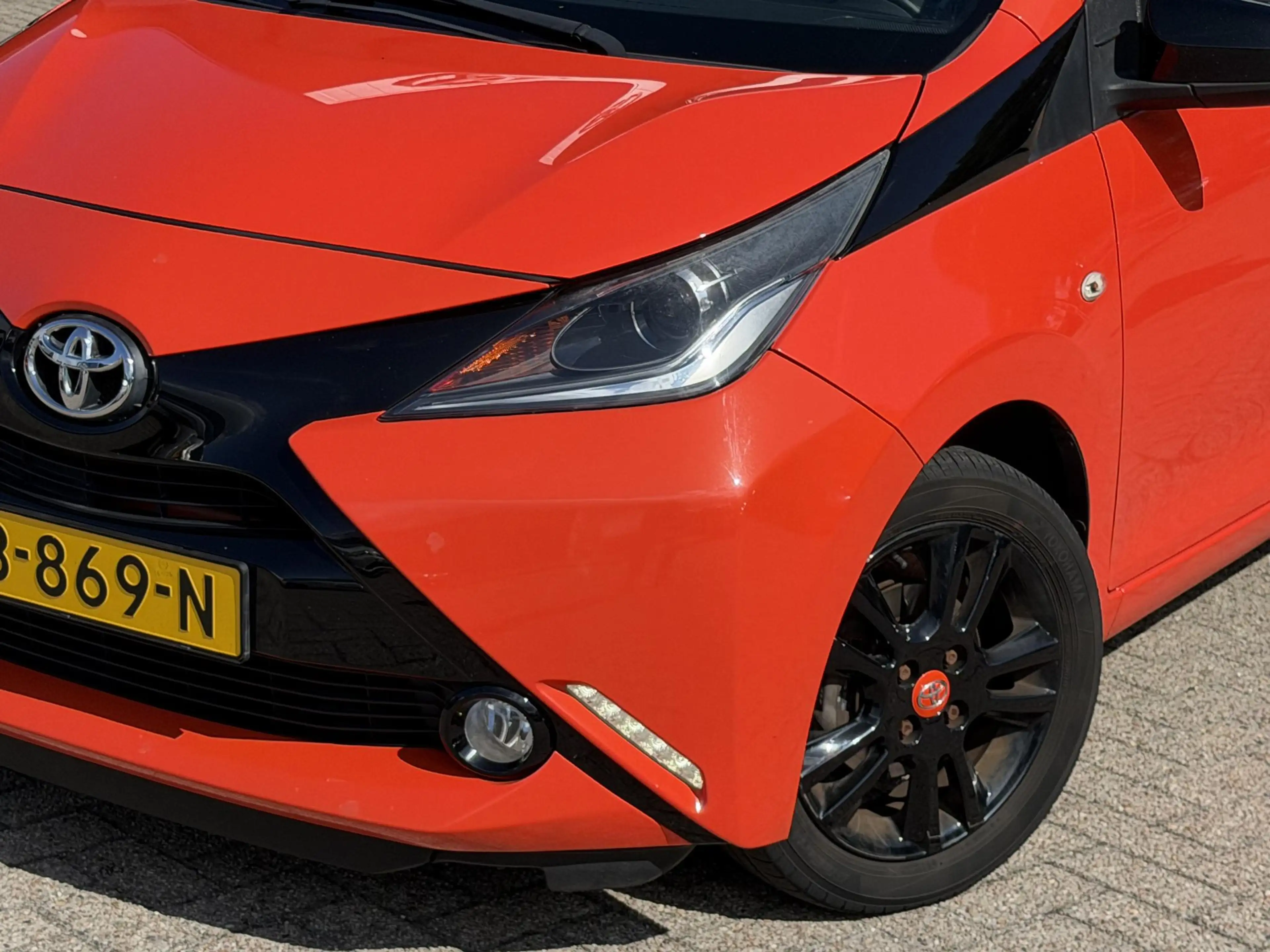 Toyota Aygo 1.0 VVT-i Dynamic Orange LM Velgen Camera — photo 20