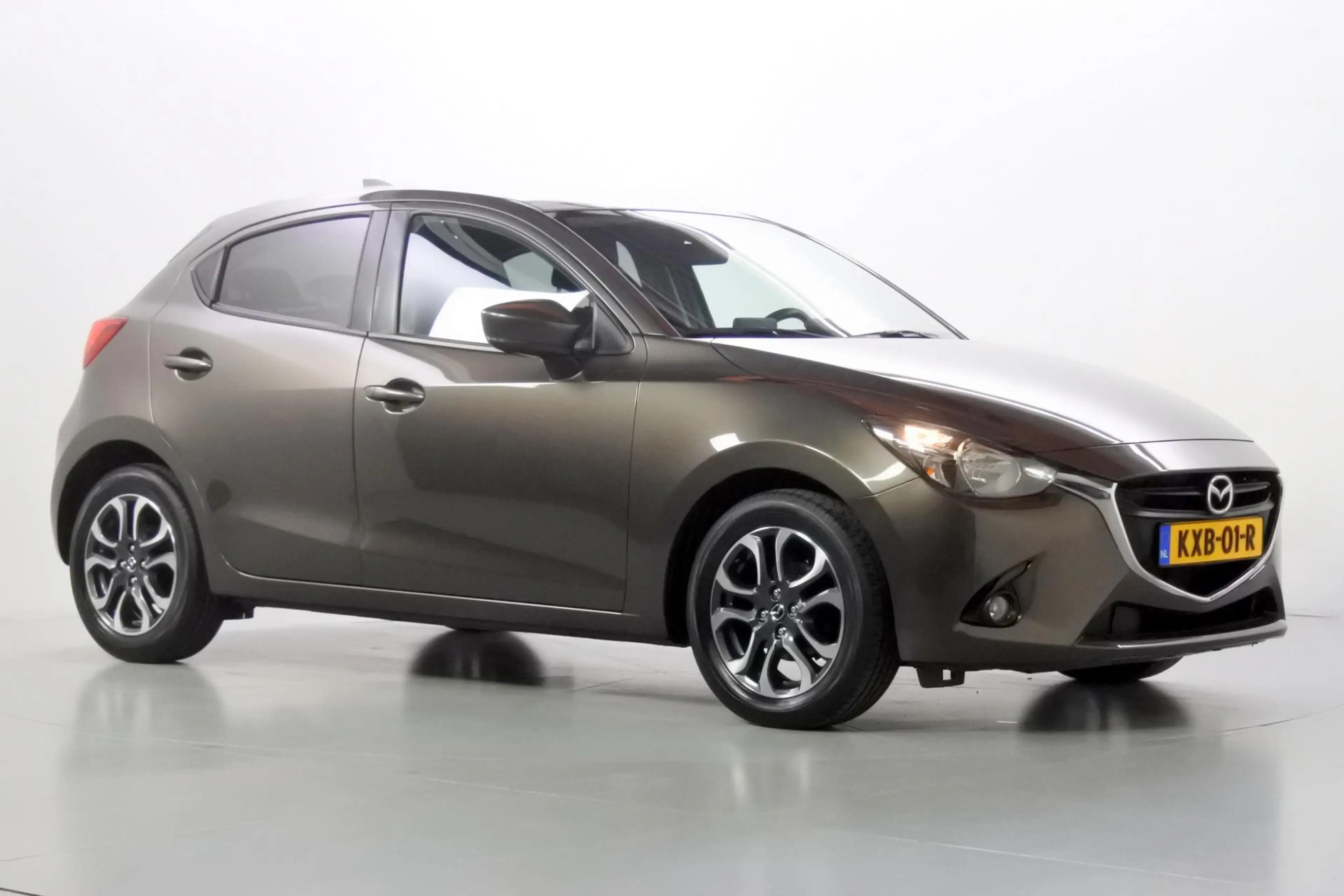 Mazda 2 1.5 90pk Attraction — photo 38