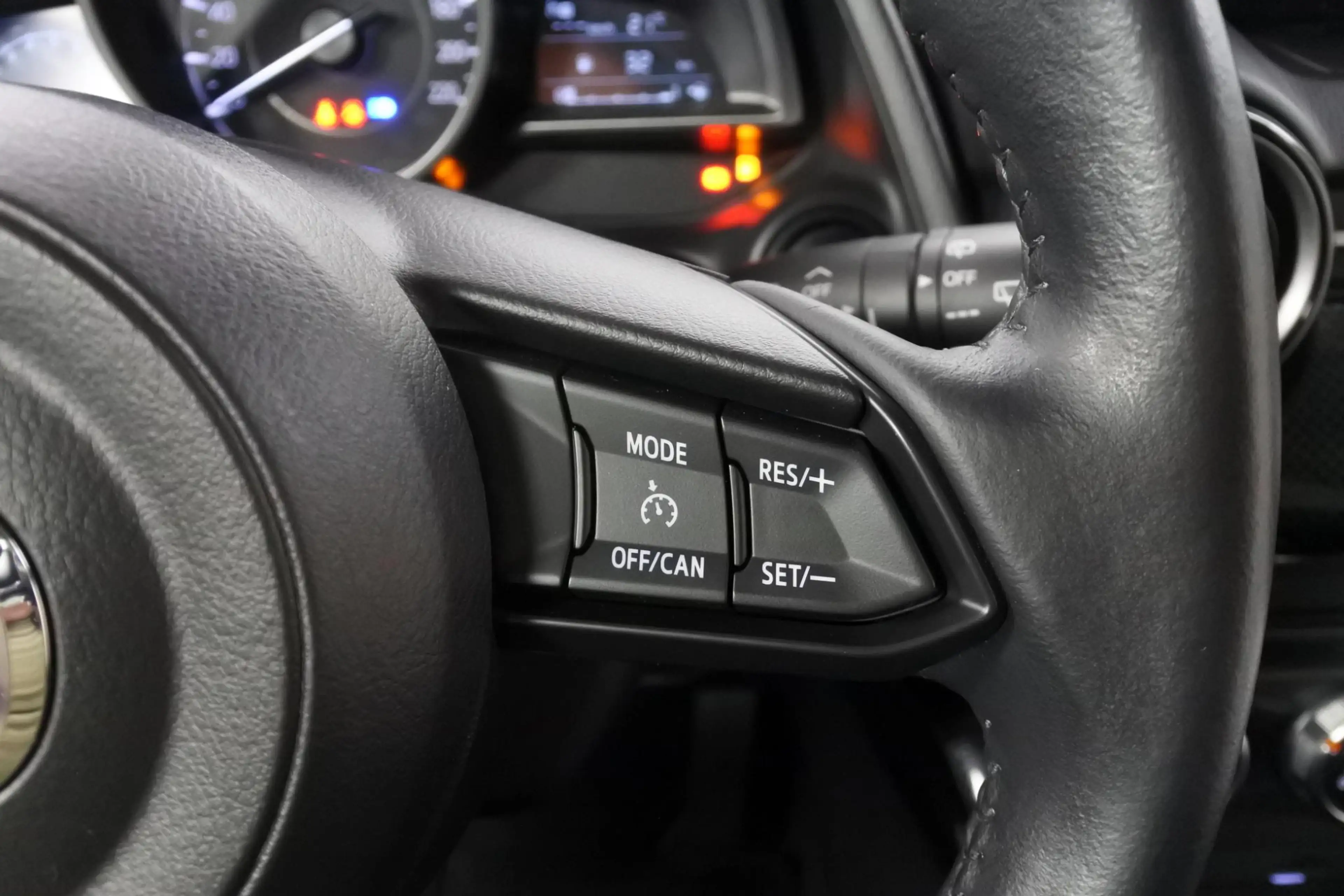 Mazda 2 1.5 90pk Attraction — photo 18