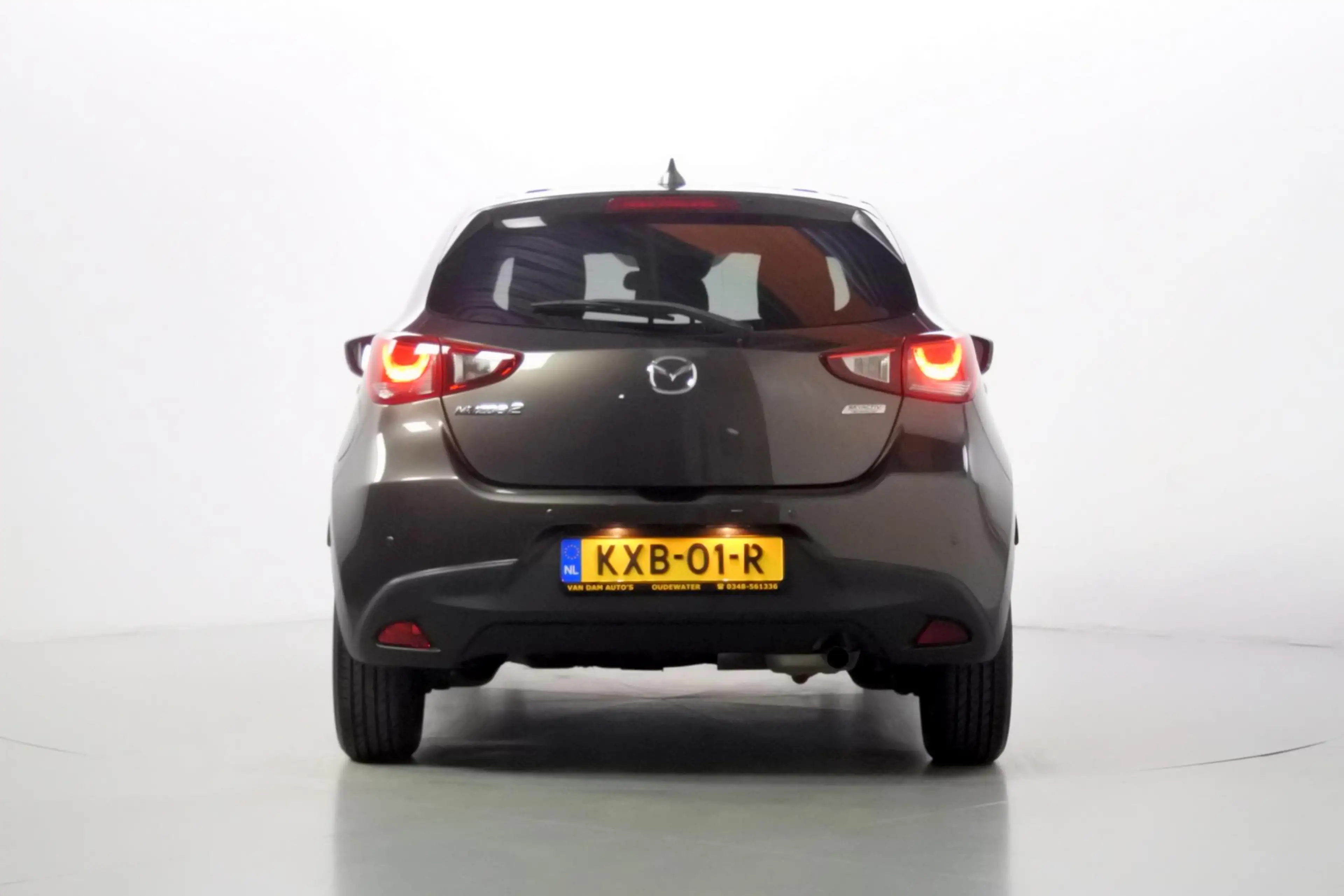 Mazda 2 1.5 90pk Attraction — photo 36