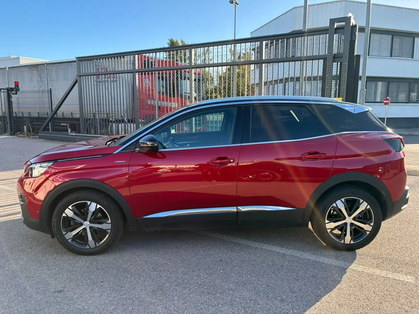 Peugeot 3008 SUV BlueHDi 130 GT Line TOP-ANGEBOT ++ Rot - 2