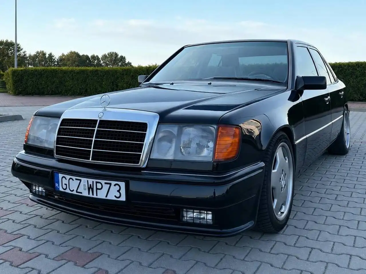 Mercedes-Benz E 320 W124, foto 1