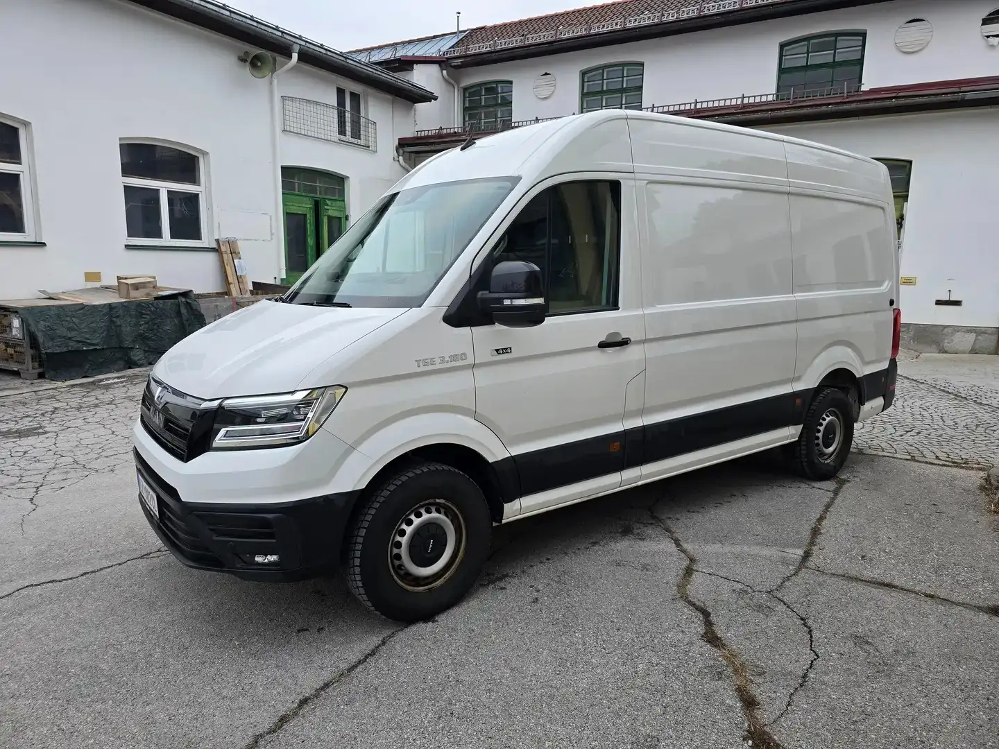 MAN TGE 4x4 mit Seikel Offroadumbau Kasten 3,5t L3H2 Weiß - 1