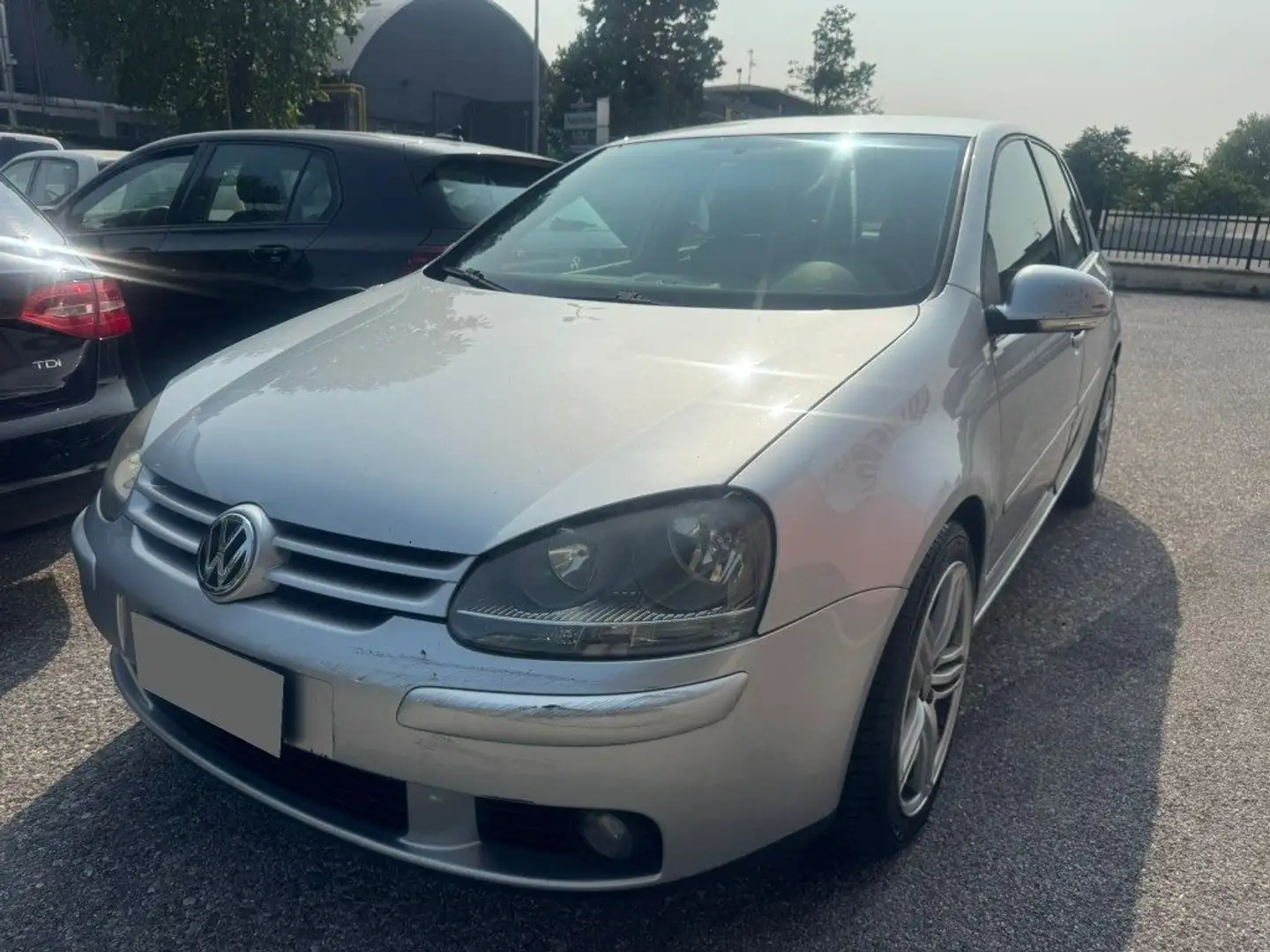 Volkswagen Golf 1.6 16V FSI 5p. Sportline Argento - 1
