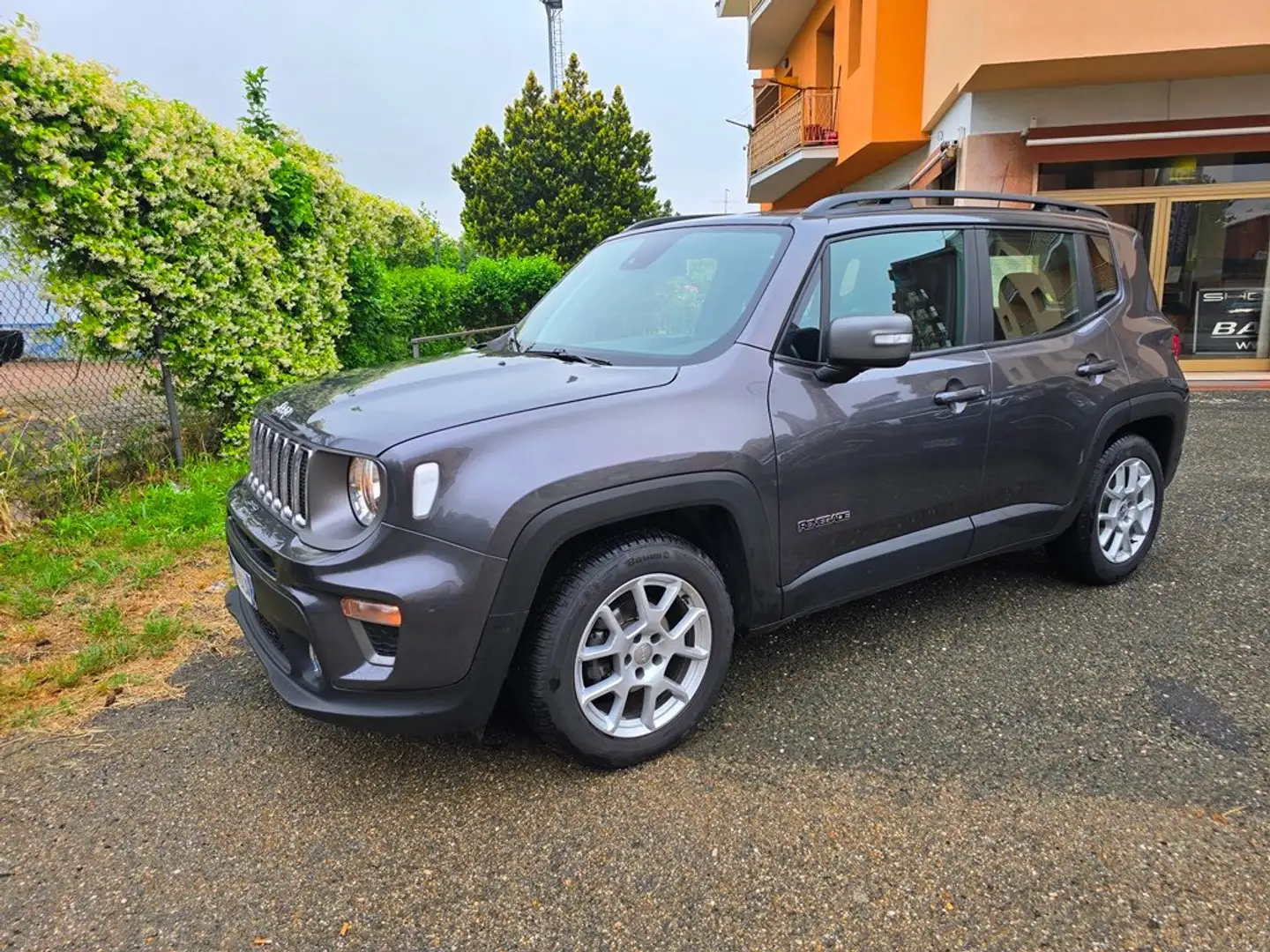 Jeep Renegade 1.6 MJT 120CV LIMITED CON PREZZO REALE! Grijs - 1