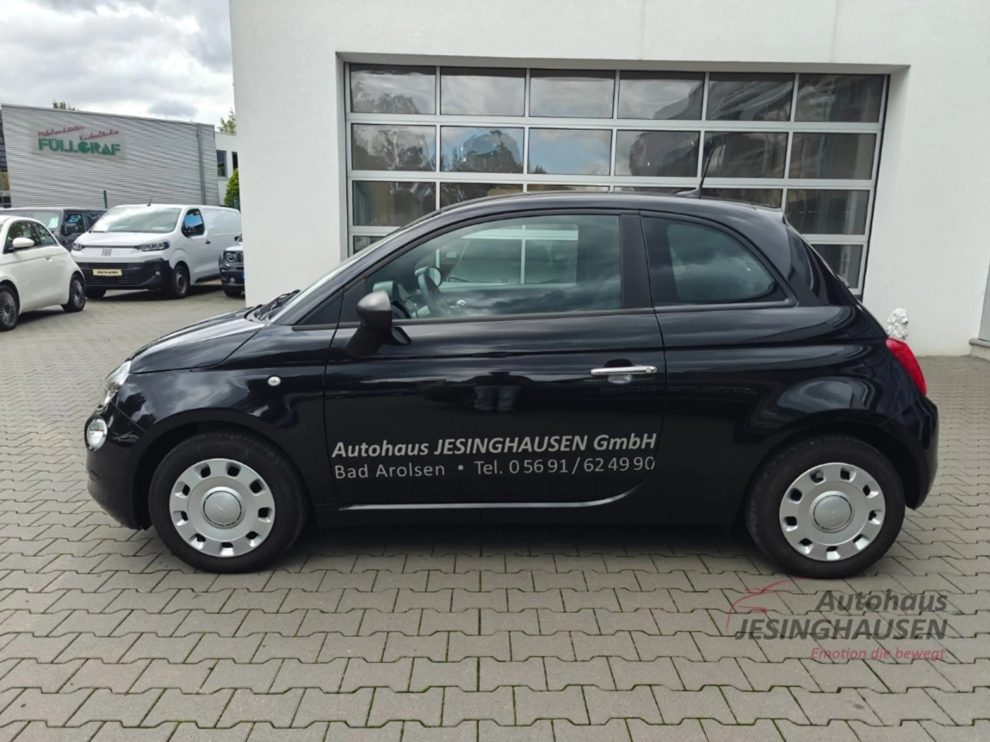 Fiat 500 Mild-Hybrid Hatchback CARPL NAVI PDC Klimaautom Pa — photo 10