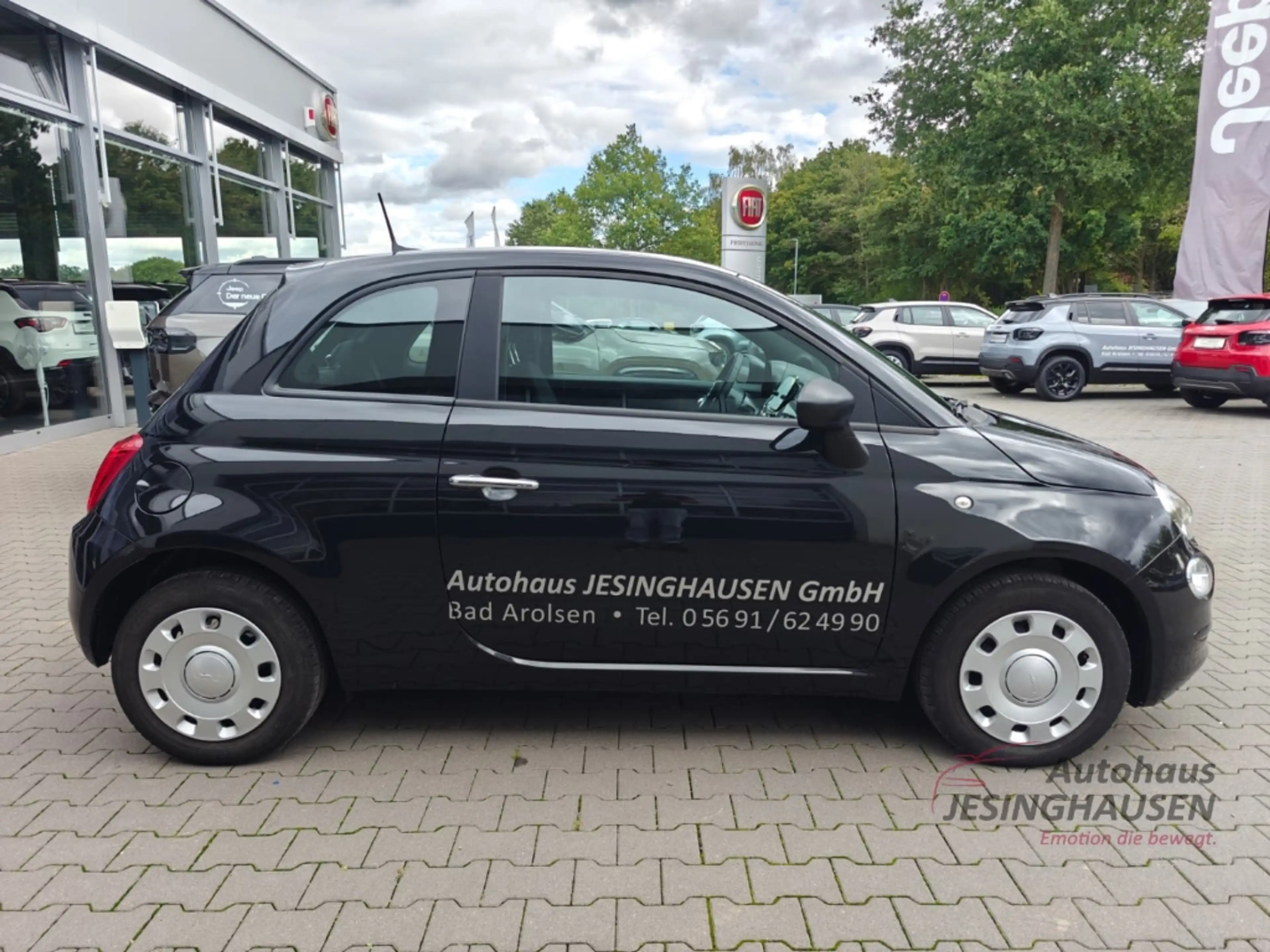 Fiat 500 Mild-Hybrid Hatchback CARPL NAVI PDC Klimaautom Pa — photo 4