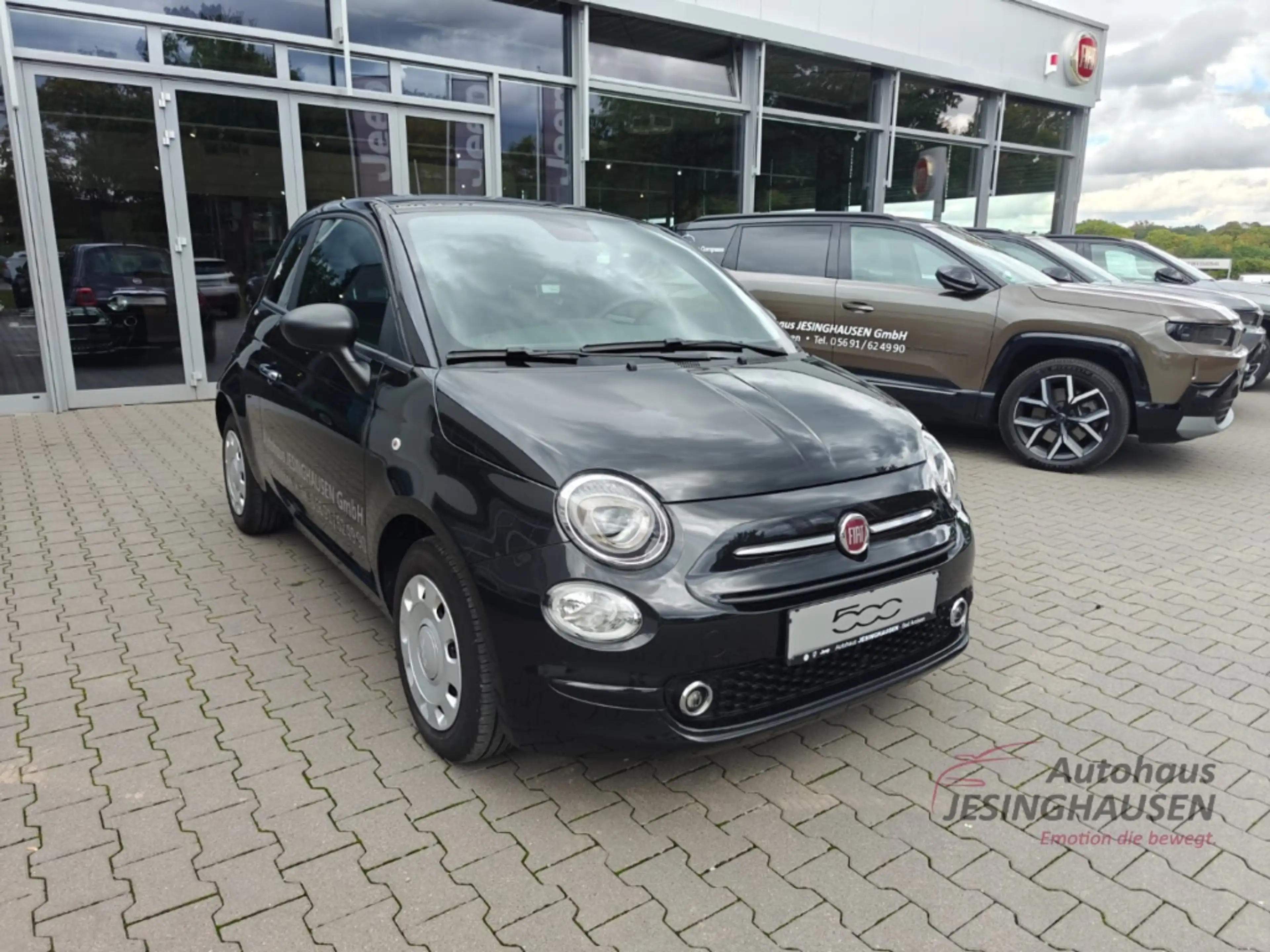 Fiat 500 Mild-Hybrid Hatchback CARPL NAVI PDC Klimaautom Pa — photo 3