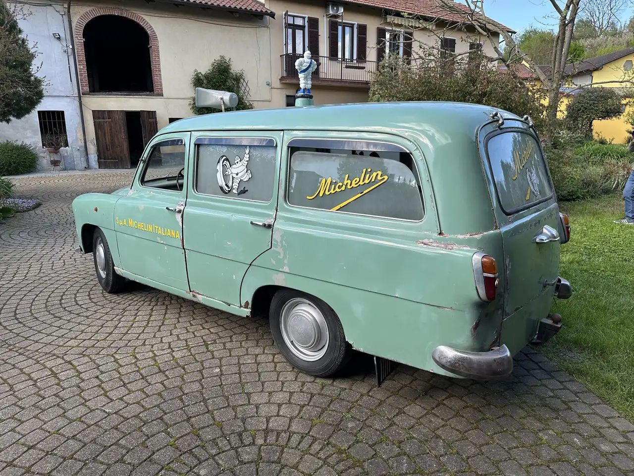 Fiat 1100 Fuoriserie carrozzata da Fissore per Michelin, foto 8