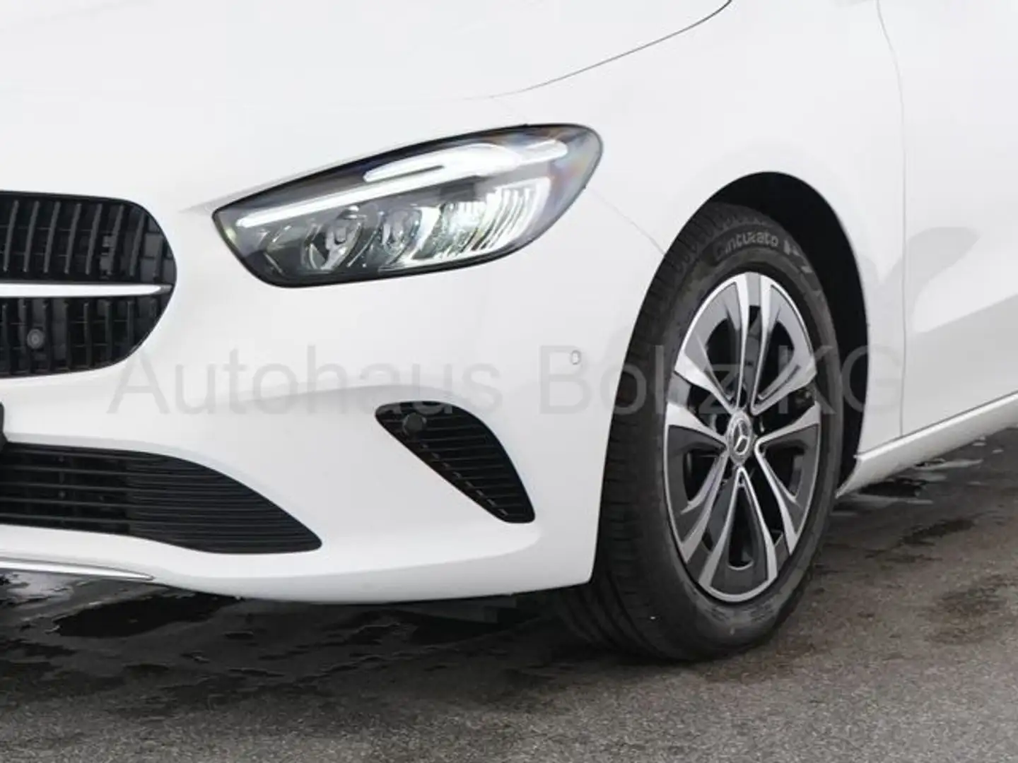 Mercedes-Benz B 180 ENp 45600 Pano Winter P. Totw Digi Displ Blanc - 2