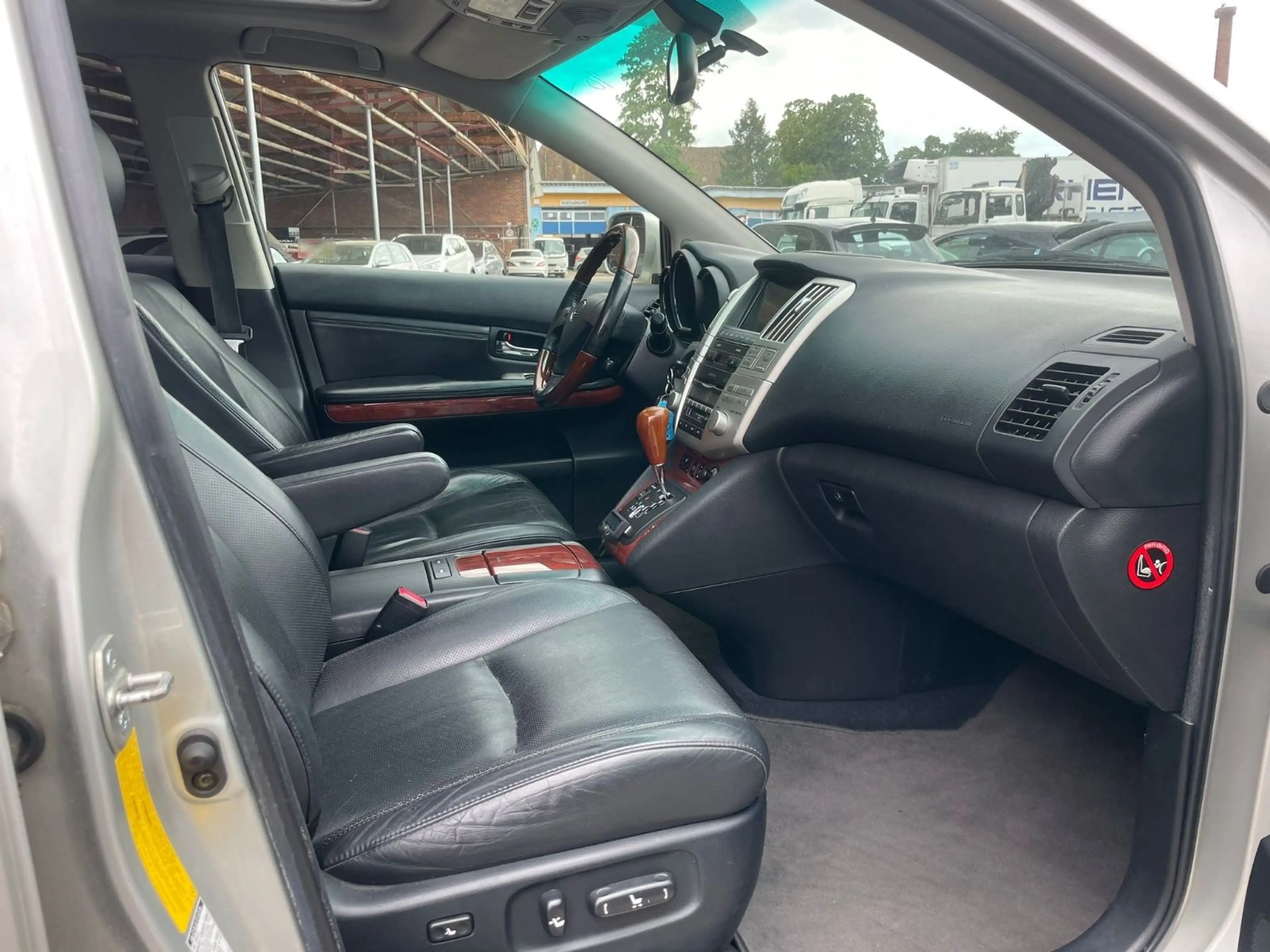 Lexus RX 300 Luxury 4x4/1.HD/LEDER/S-DACH/NAVI/KAMERA — photo 11