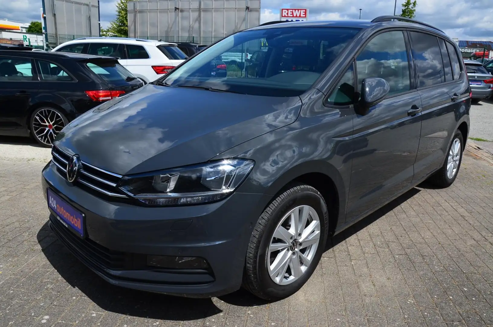 Volkswagen Touran 2.0 TDI Comfortline Navi AHK ACC Grijs - 1