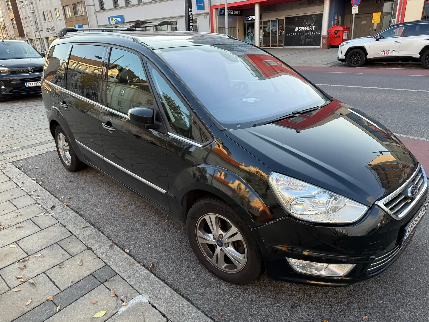Ford Galaxy Galaxy Titanium 2,0 TDCi DPF Aut. Titanium Schwarz - 1