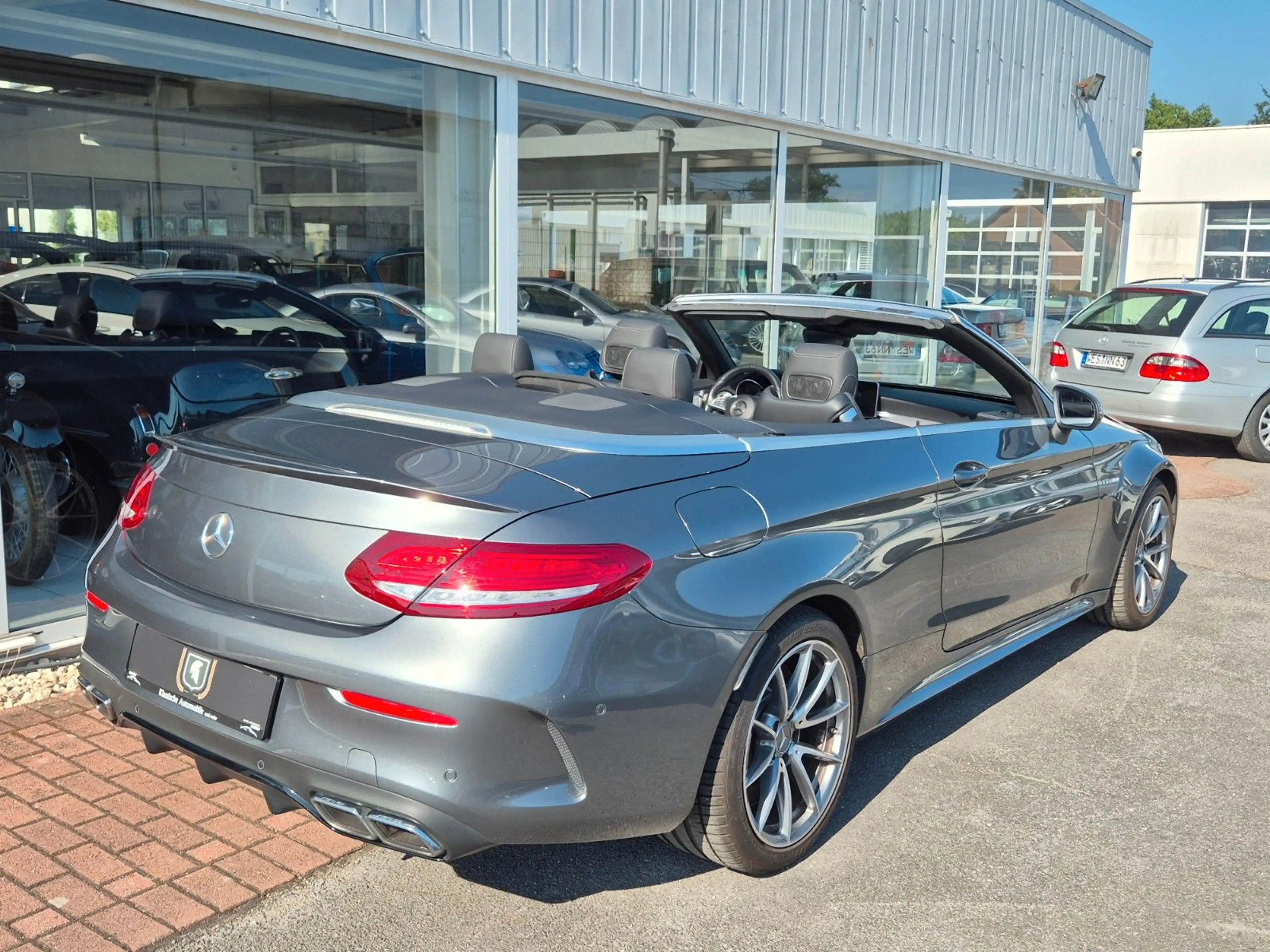 Mercedes-Benz C 63 AMG Cabrio/Dt./Burm/Head/Fahrpaket — photo 5