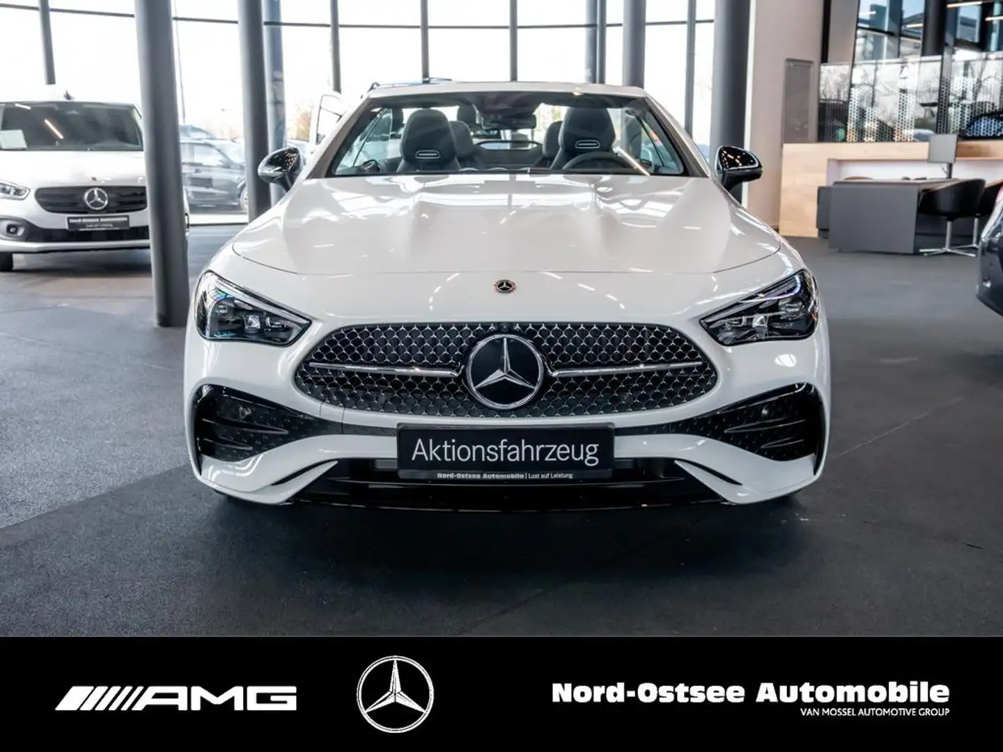 Mercedes-Benz CLE 200 Cabrio AMG NIGHT BURMESTER DIGITAL-LIGHT Blanc - 2