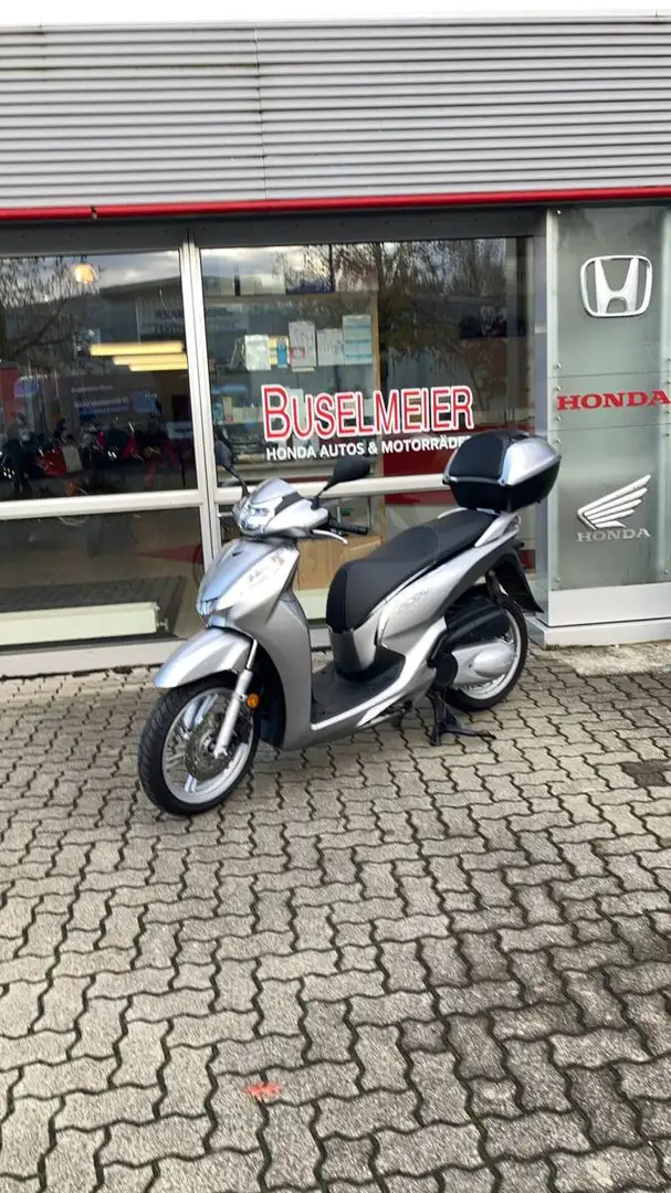 Honda SH 300 300i ABS Plateado - 1