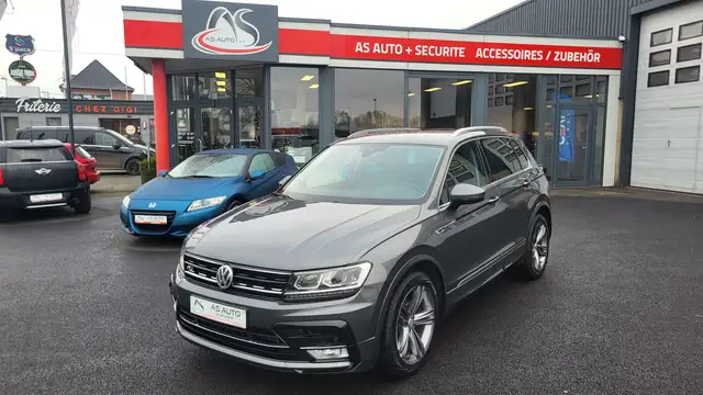 Volkswagen Tiguan 2.0 TDi 115CV 6V Comfortline BMT  "R-Line"